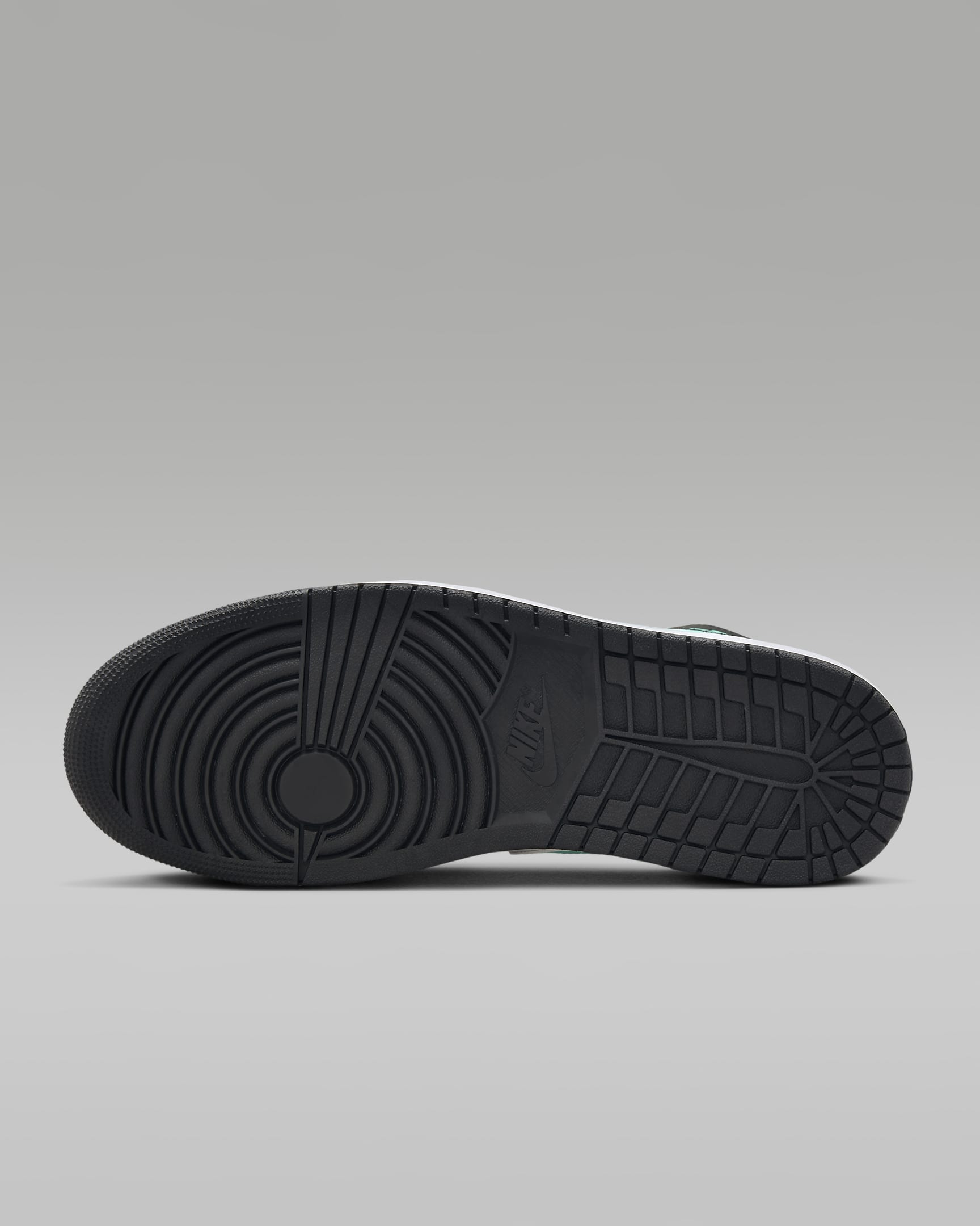 Air Jordan 1 Mid Men's Shoes. Nike JP