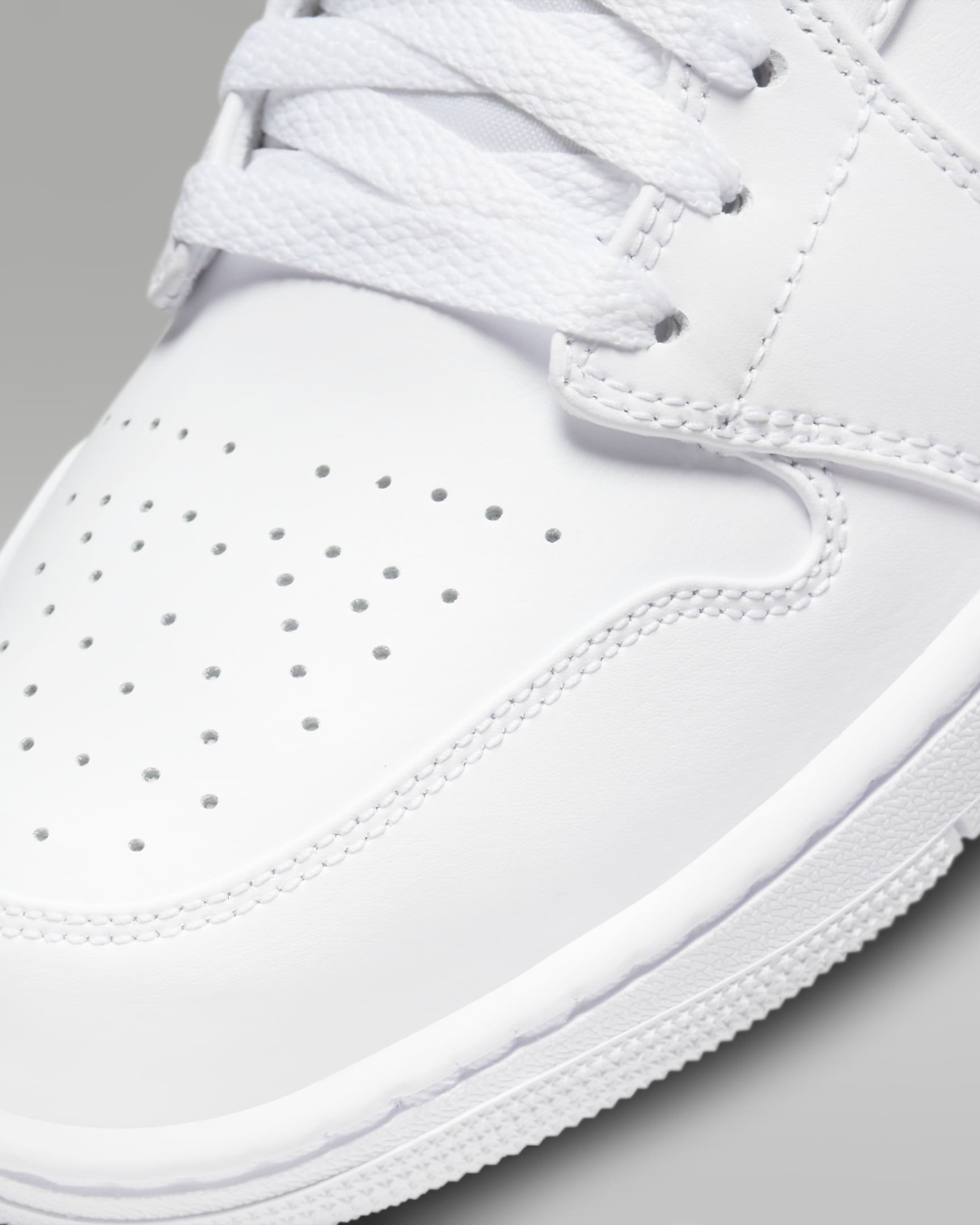 Sapatilhas Air Jordan 1 Mid - Branco/Branco/Branco