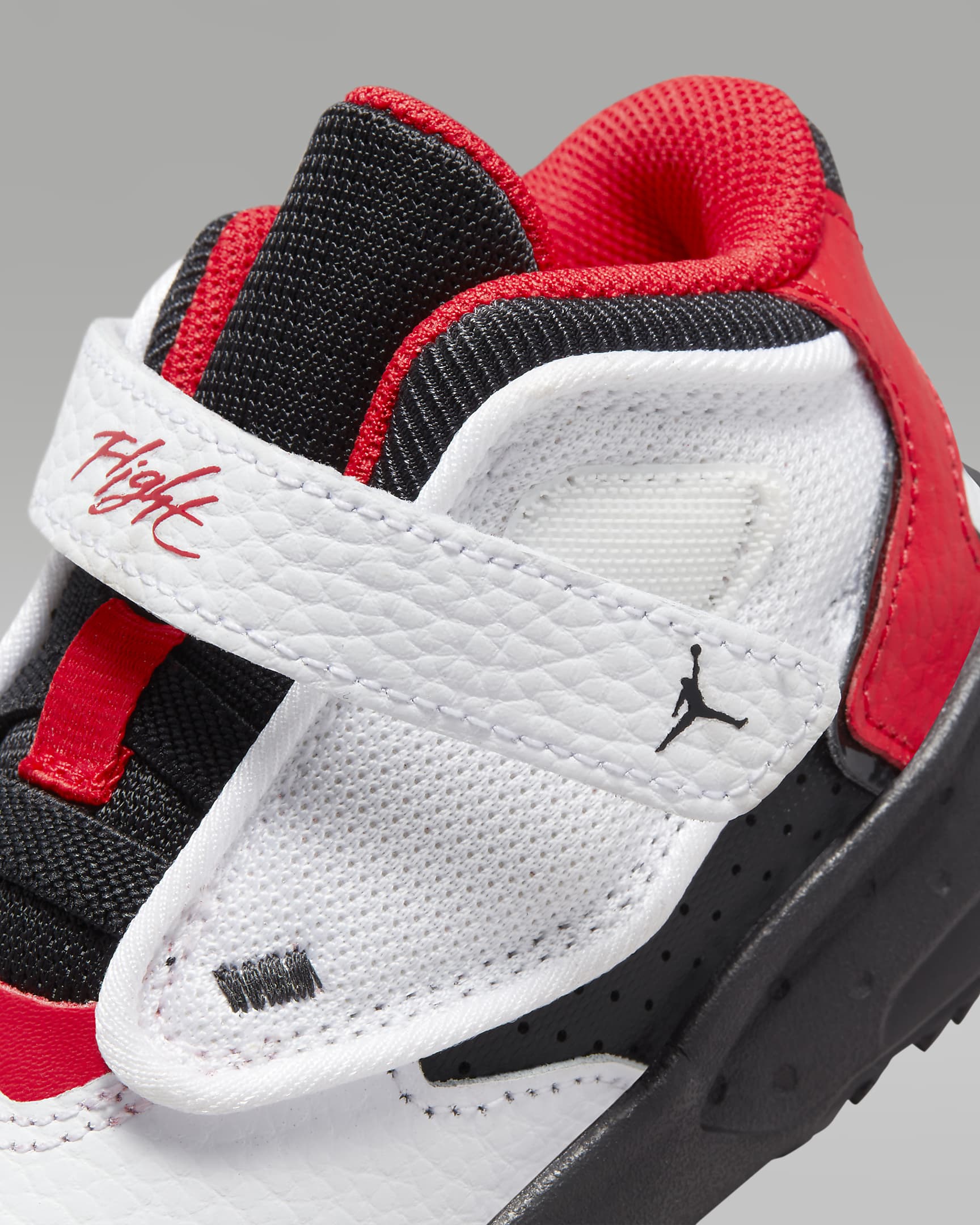 jordan max aura bebe