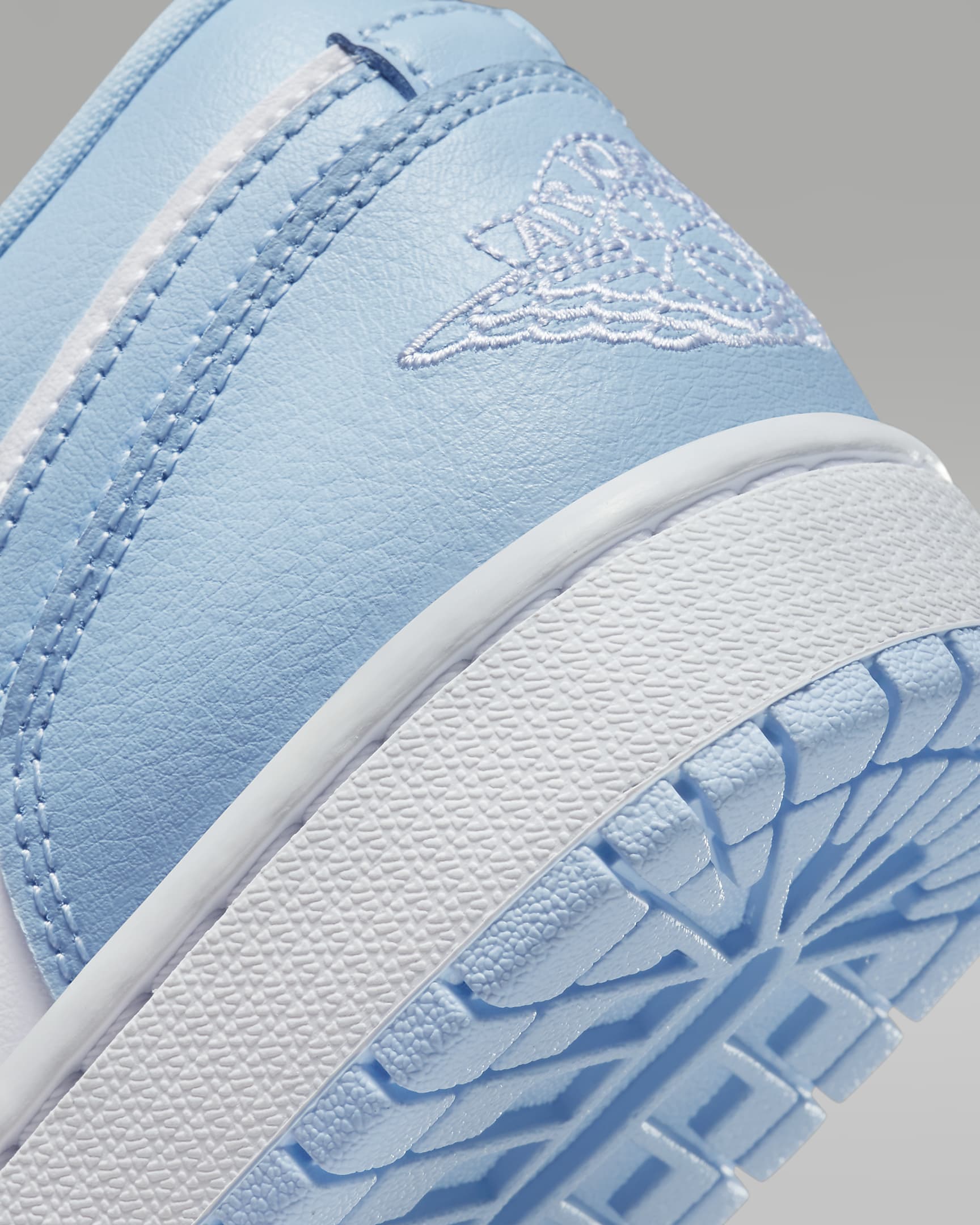 Air Jordan 1 Low Women's Shoes - White/Ice Blue