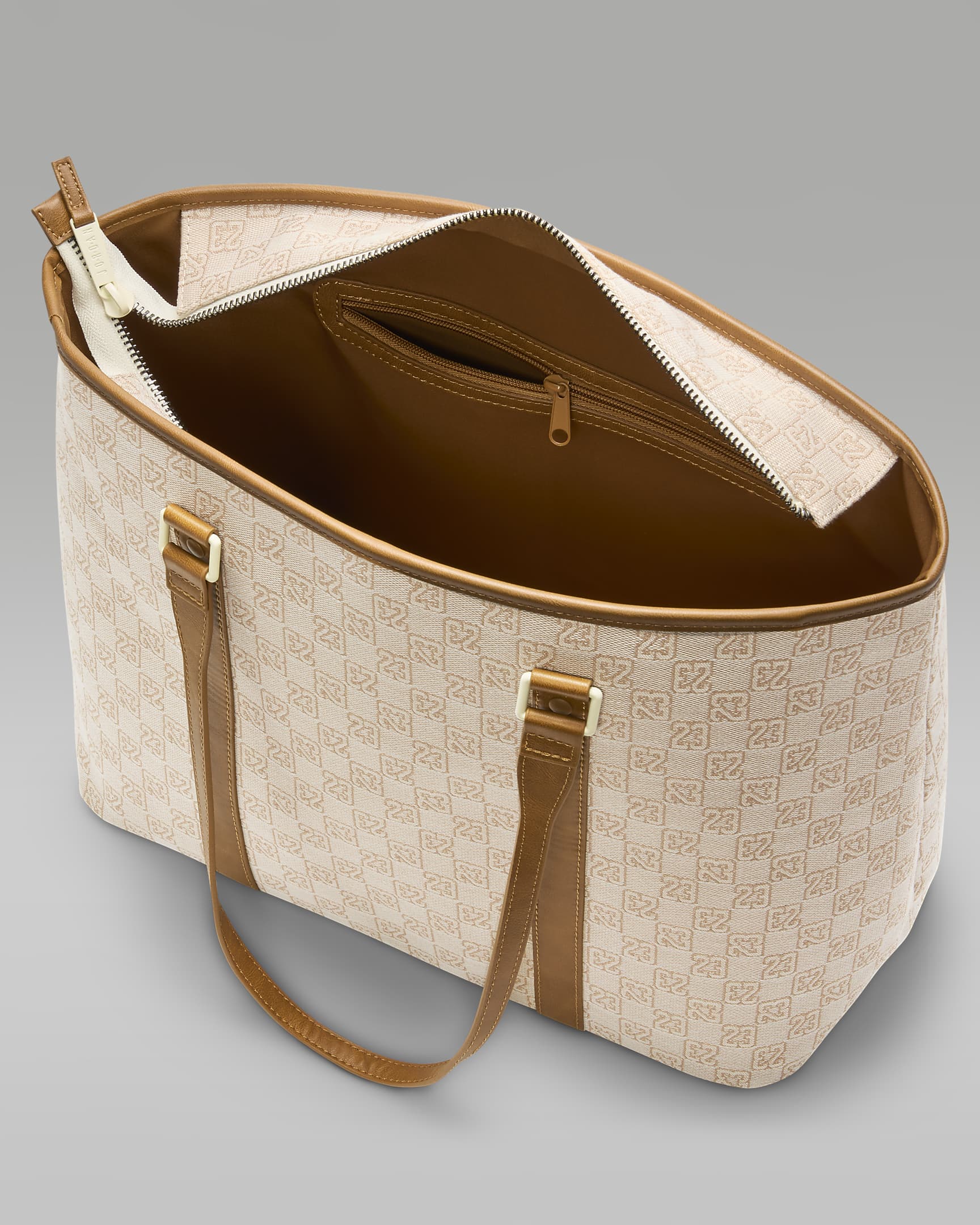 Jordan Monogram Tote Bag (32L). Nike UK