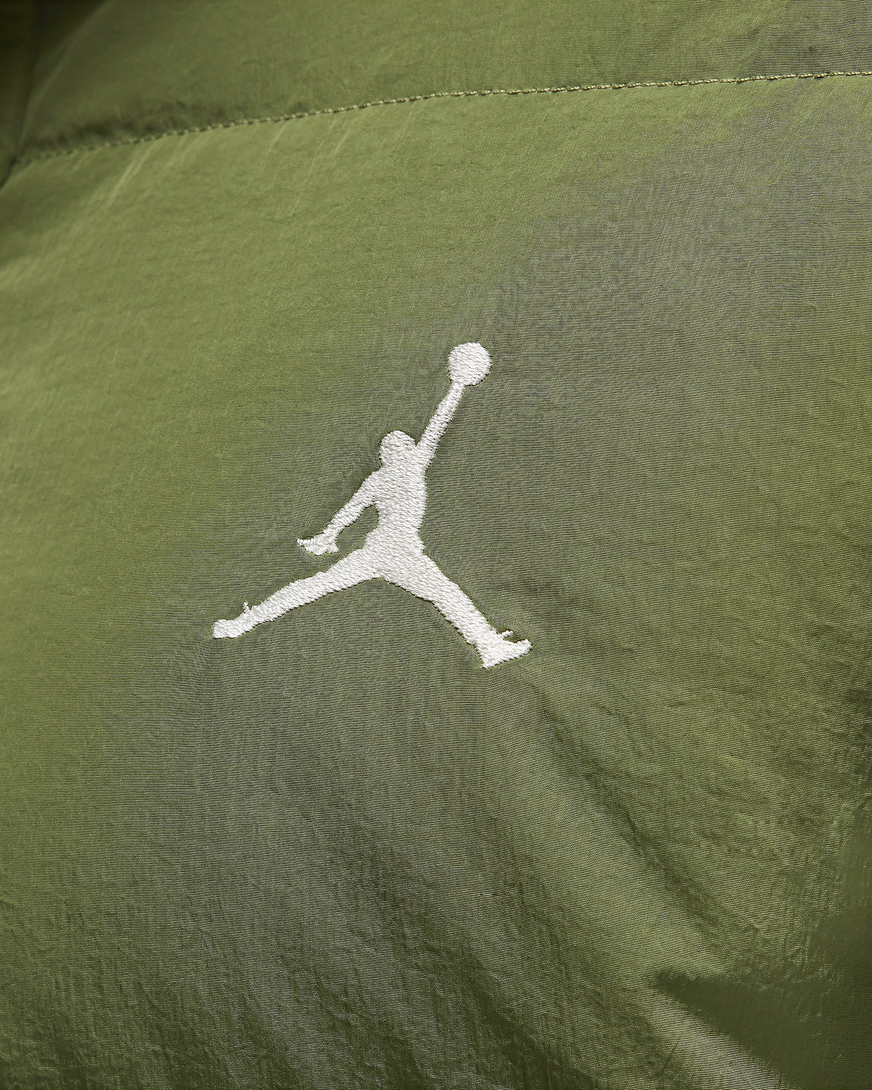 Jordan Essentials Men's Down Parka. Nike SK