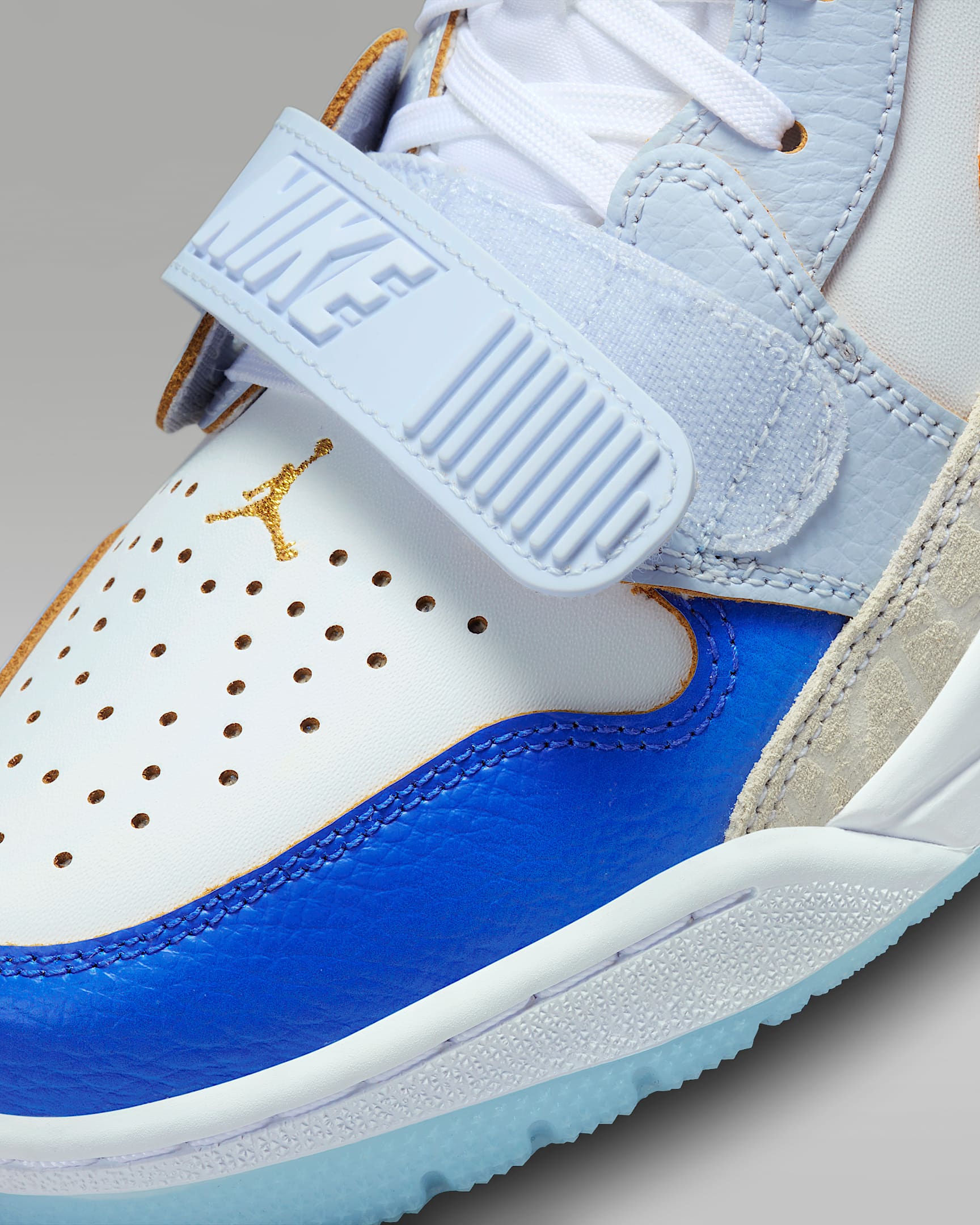 Air Jordan Legacy 312 Low Men's Shoes. Nike MY