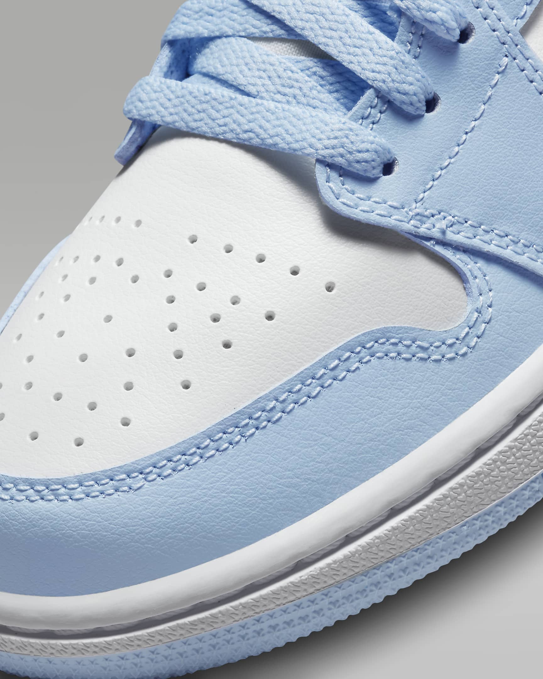 Air Jordan 1 Low Women's Shoes - White/Ice Blue