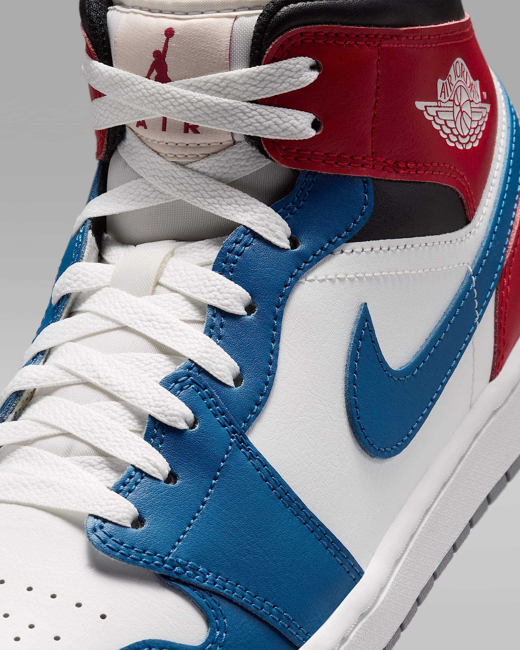 Air Jordan 1 Mid Men's Shoes - True Blue/Varsity Red/Black/Summit White