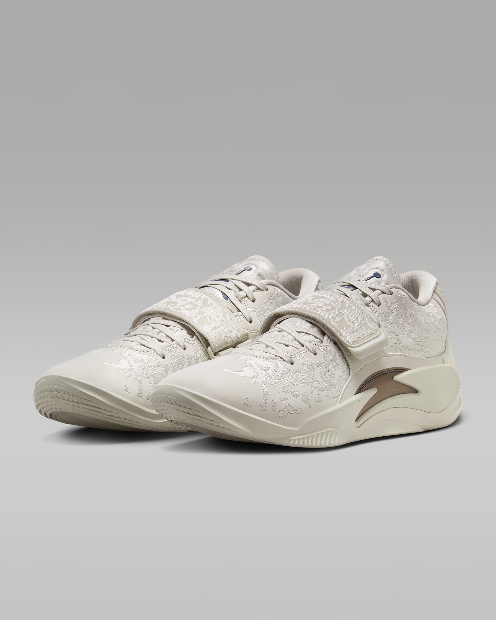 Zion 3 M.U.D. "Light Bone" PF Basketball Shoes - Light Bone/Sail/Volt/Light Bone