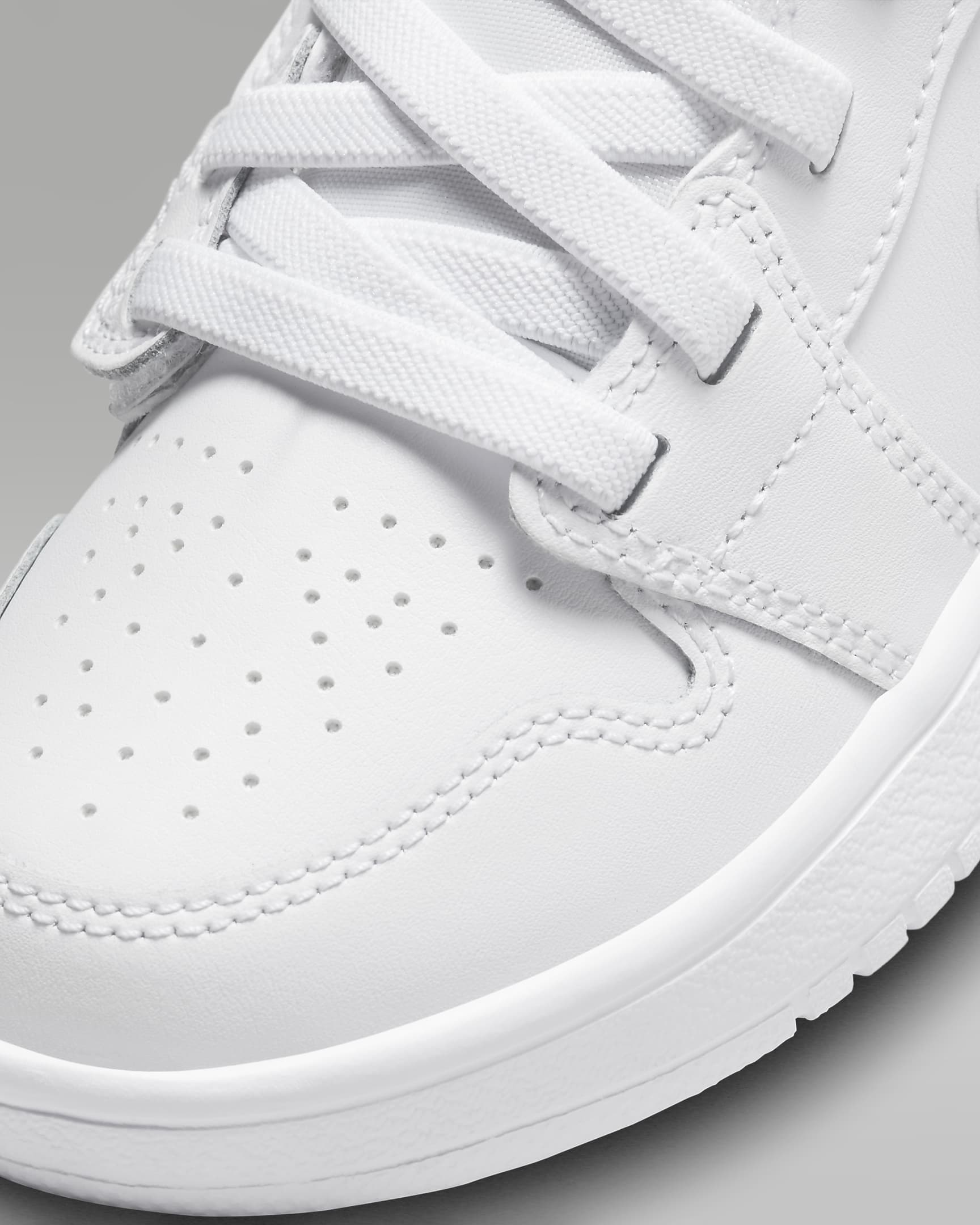 Air jordan con strappo store