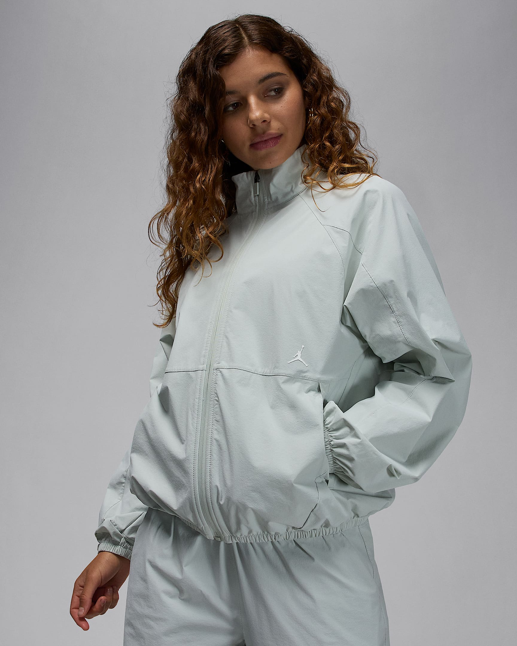 Jordan Sport Women's Dri-FIT Tunnel Jacket - Light Silver/White