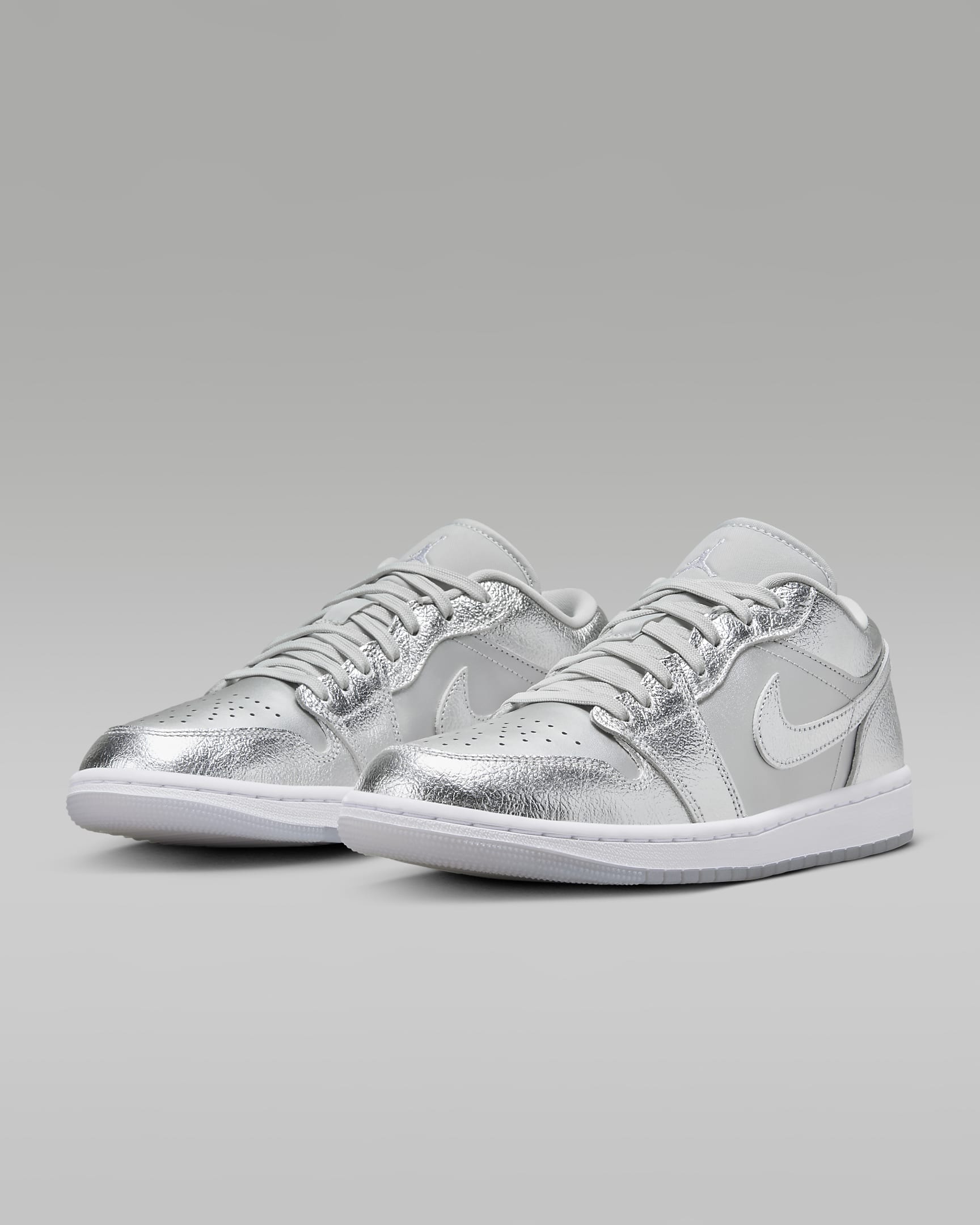 Air Jordan 1 Low SE Women's Shoes - Metallic Silver/Wolf Grey/White/Photon Dust