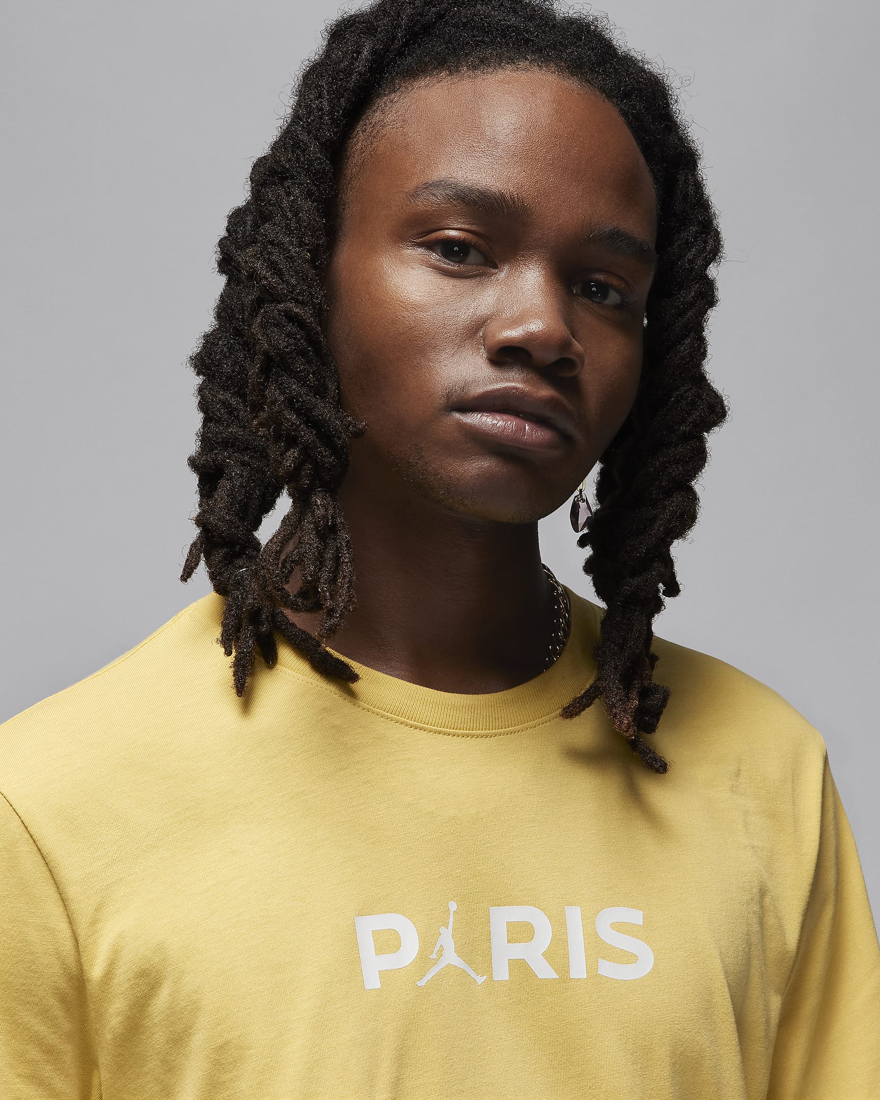 Paris SaintGermain Men's TShirt. Nike UK