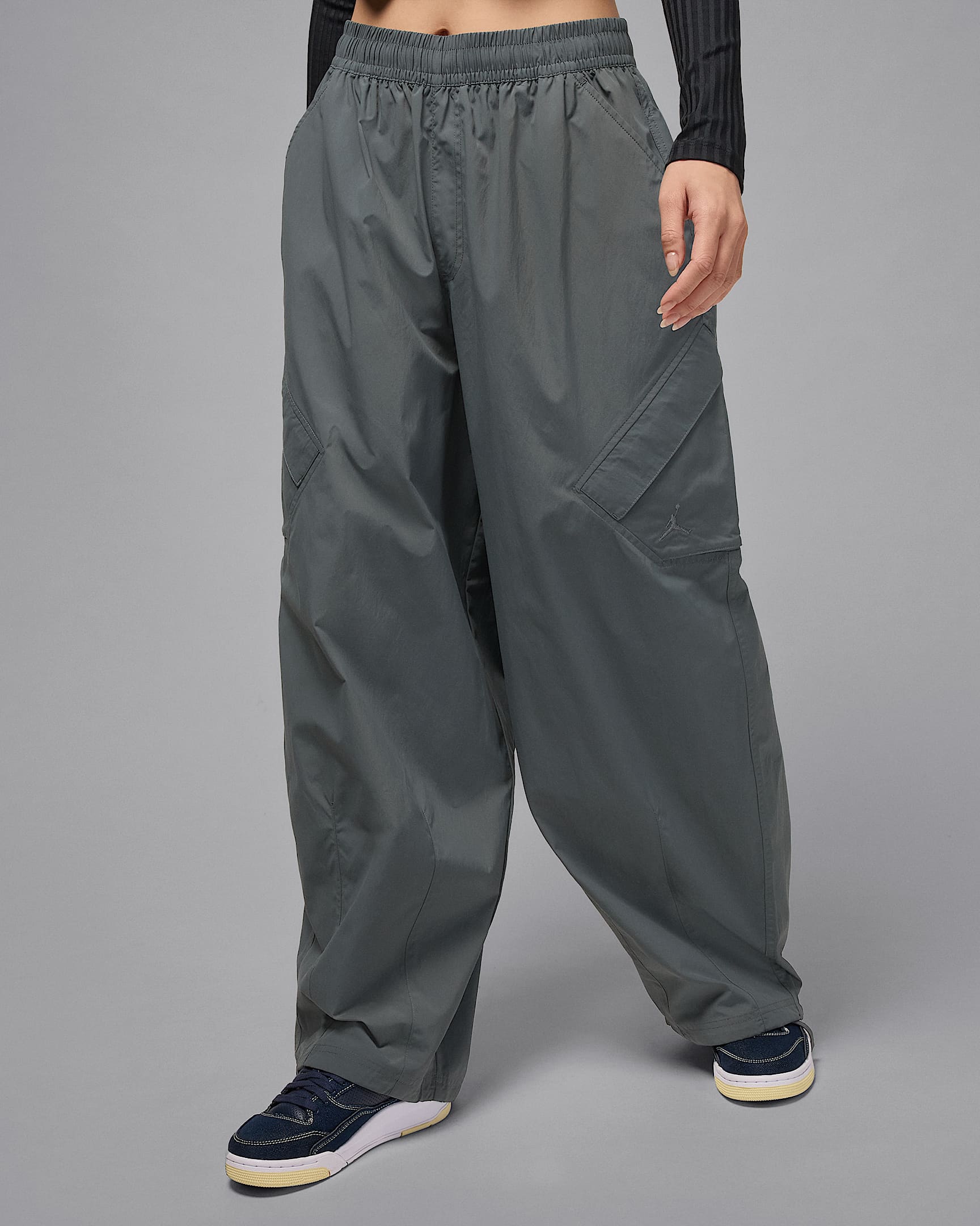 Jordan Flight Chicago Women's Parachute Pants - Iron Grey/Iron Grey