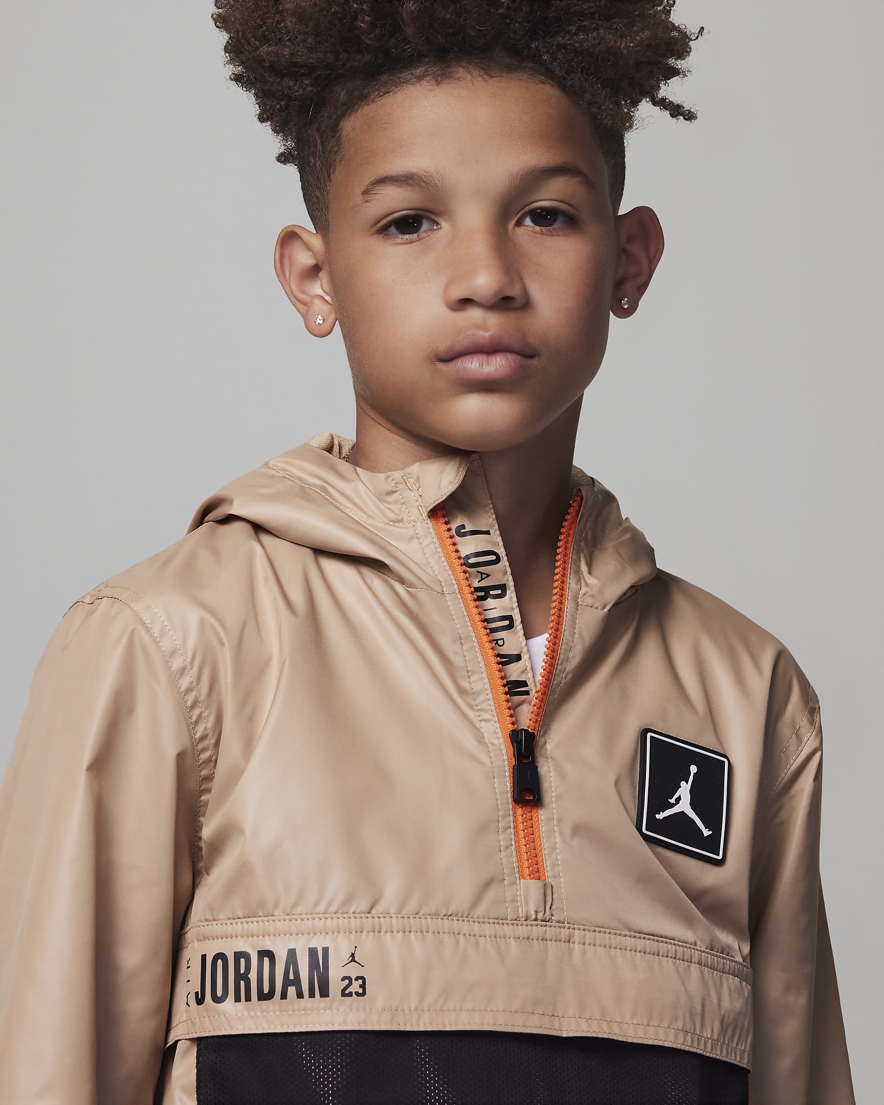 Jordan Half-Zip Windbreaker Older Kids' Jacket. Nike IE