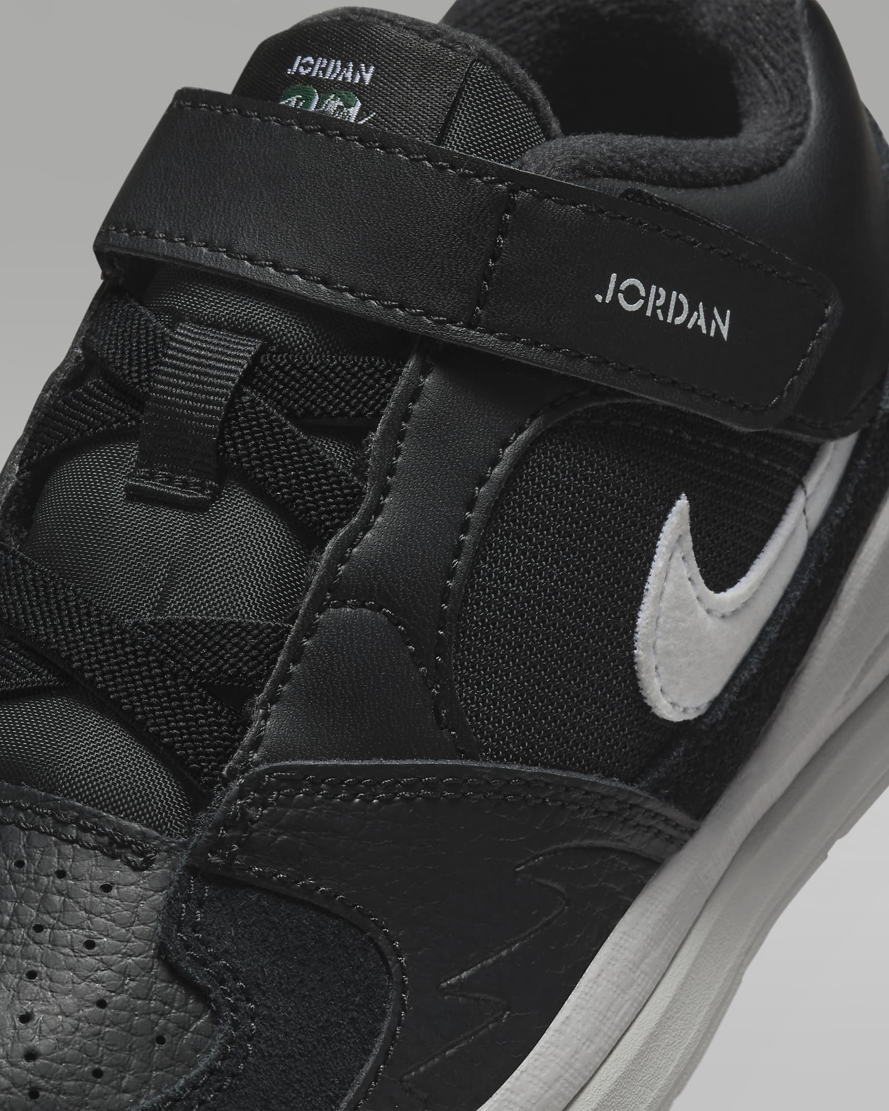 Jordan Stadium 90 Younger Kids' Shoes - Black/Neutral Grey/Oxidised Green/White