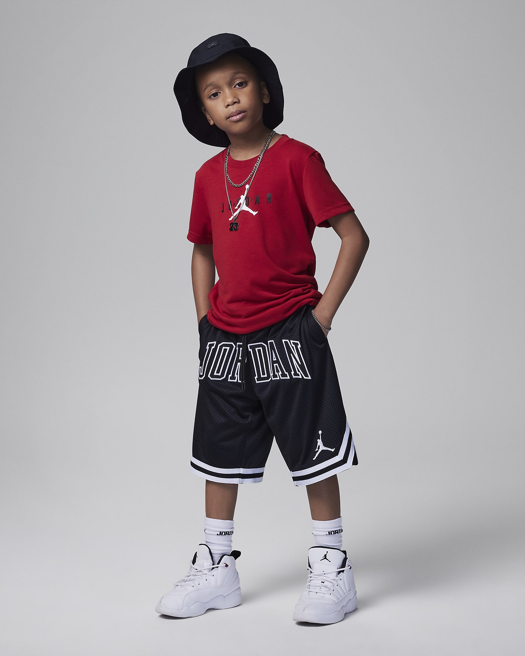 Playera sustentable para niños talla pequeña Jordan. Nike.com