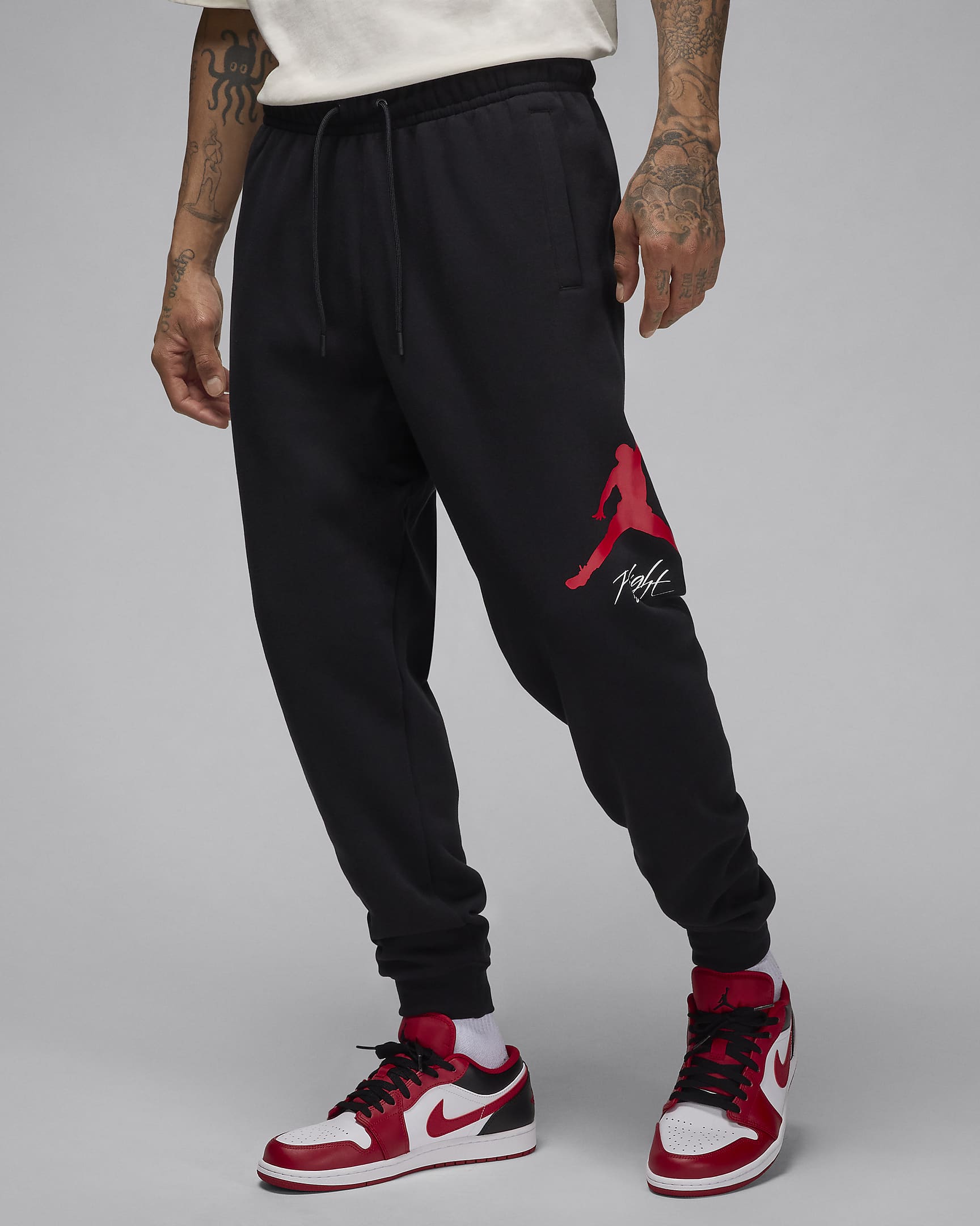 Jordan Essentials Men's Fleece Baseline Trousers - Black/Gym Red/Gym Red