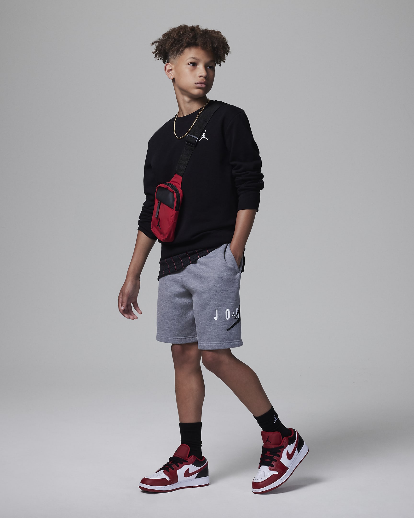 Jordan Older Kids' Fleece Shorts. Nike AT