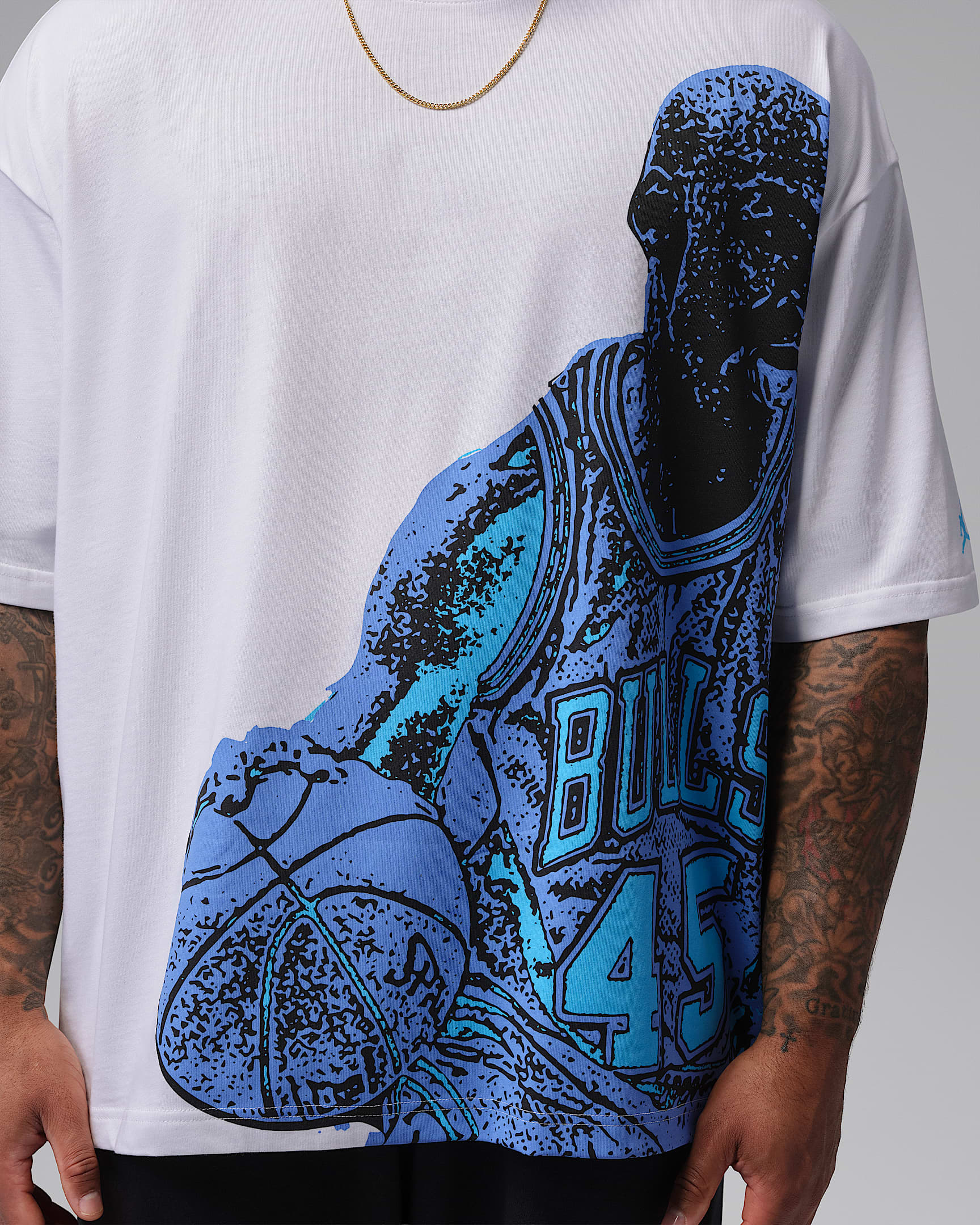 Jordan Sport Men's Dri-FIT Graphic T-Shirt - White/Blue Beyond