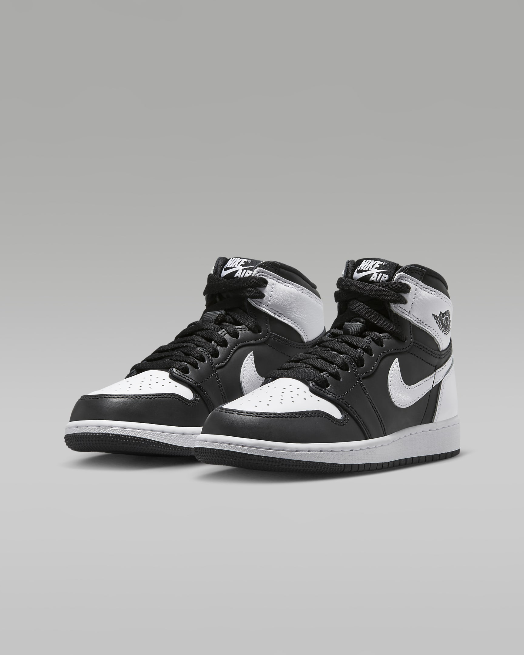 Air Jordan 1 High OG "Black & White" Big Kids' Shoes - Black/White/White