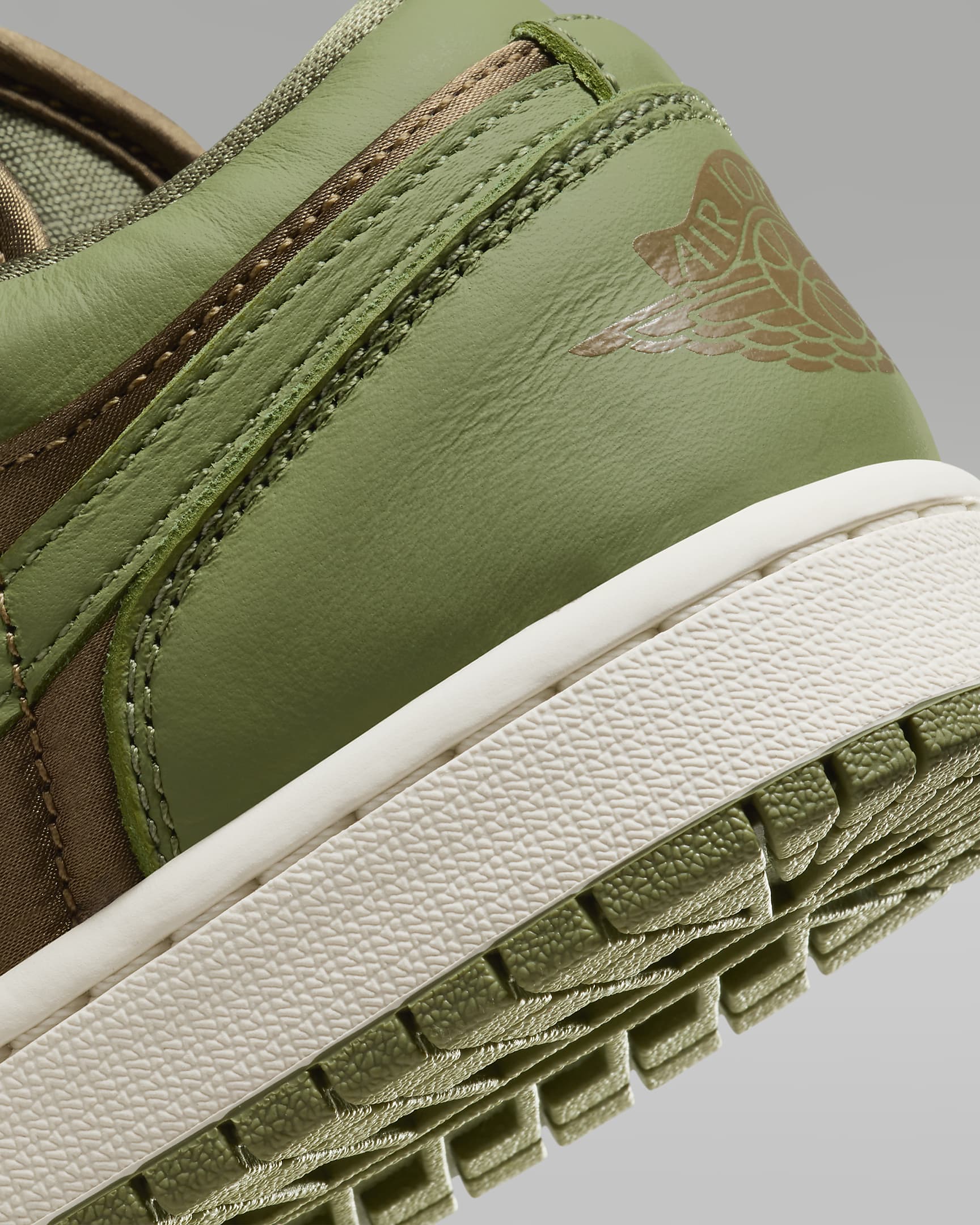 air jordan 1 low se women's