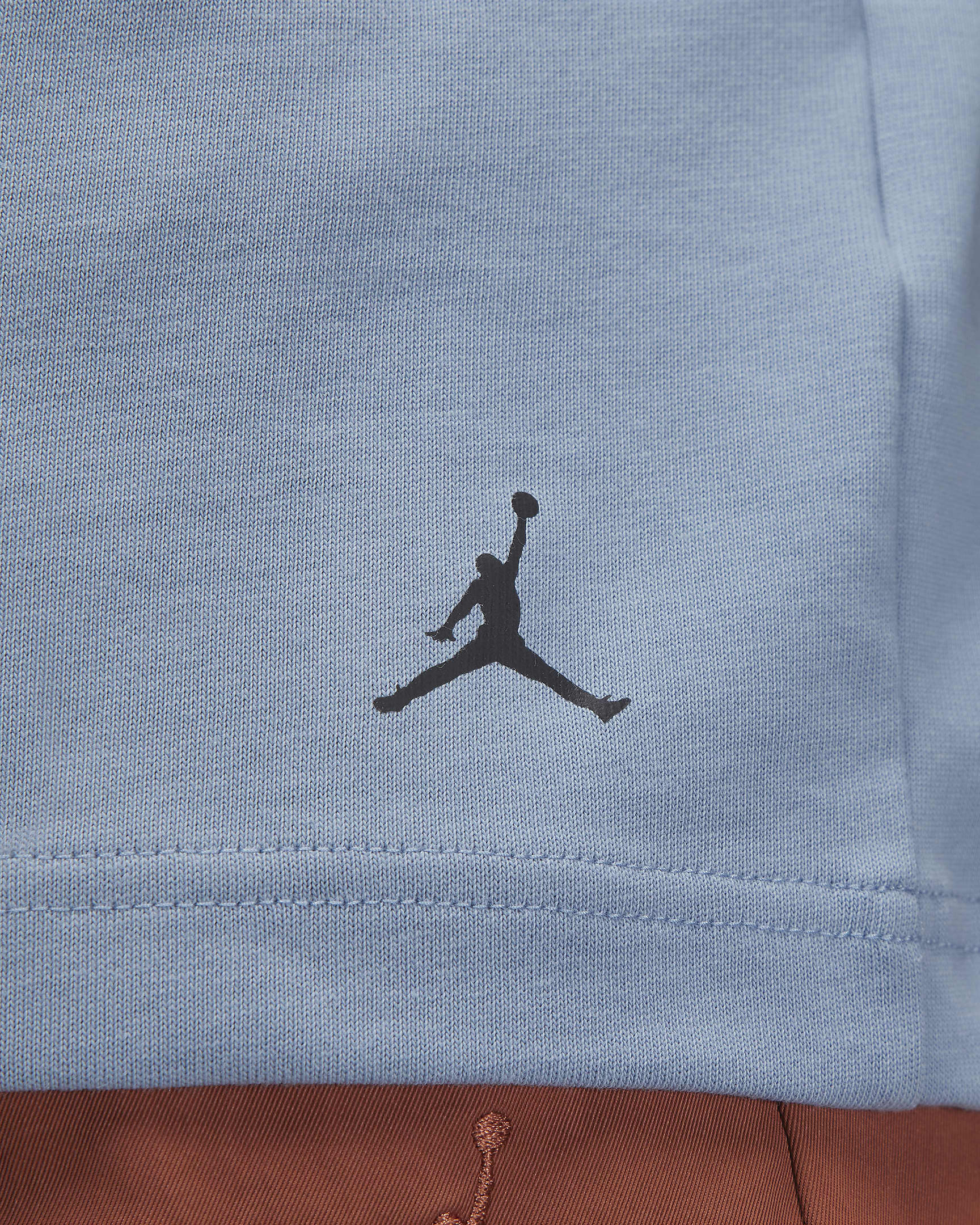 Jordan Women's Collage T-Shirt. Nike BE