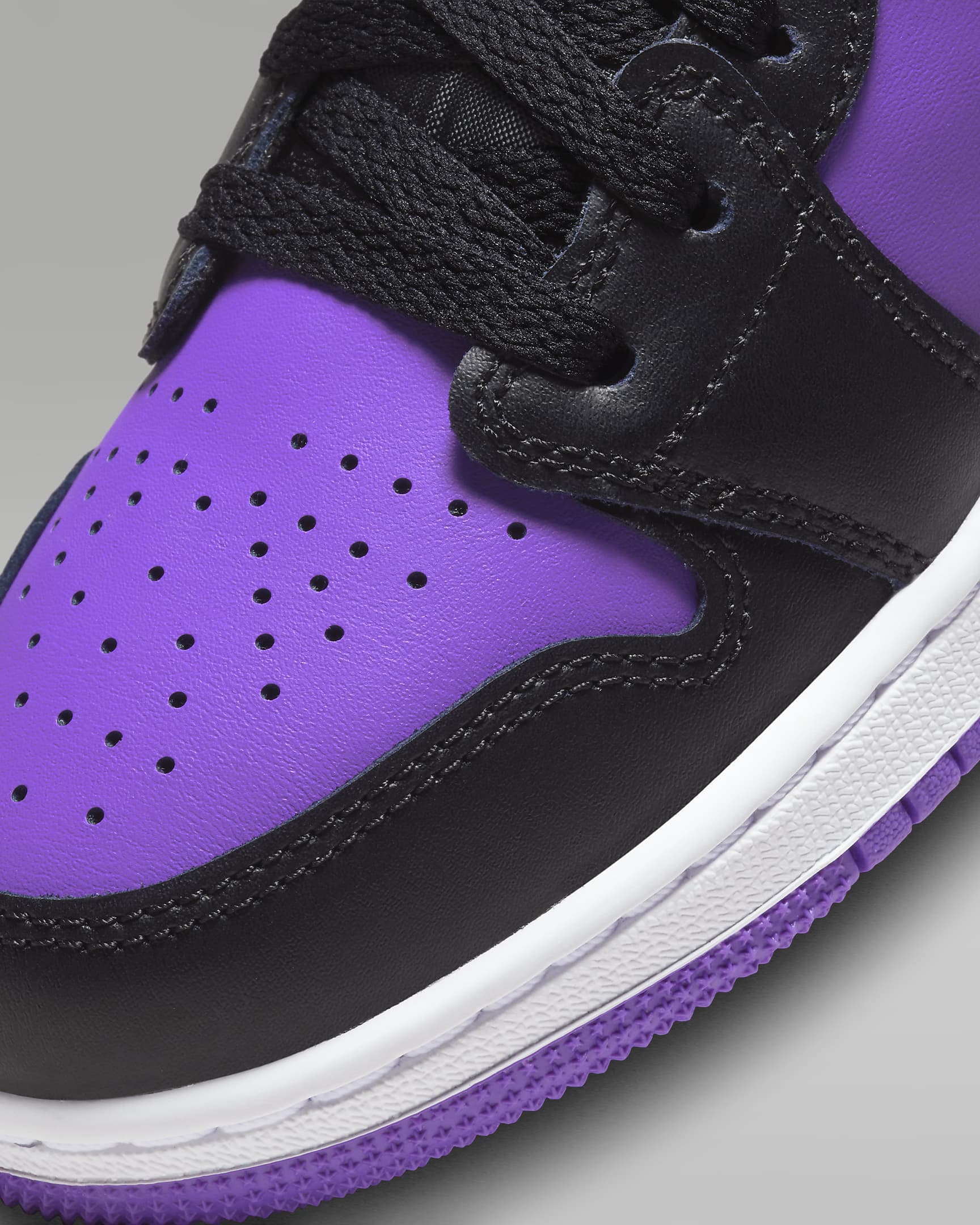 Air Jordan 1 Low Older Kids' Shoes - Purple Venom/White/Black