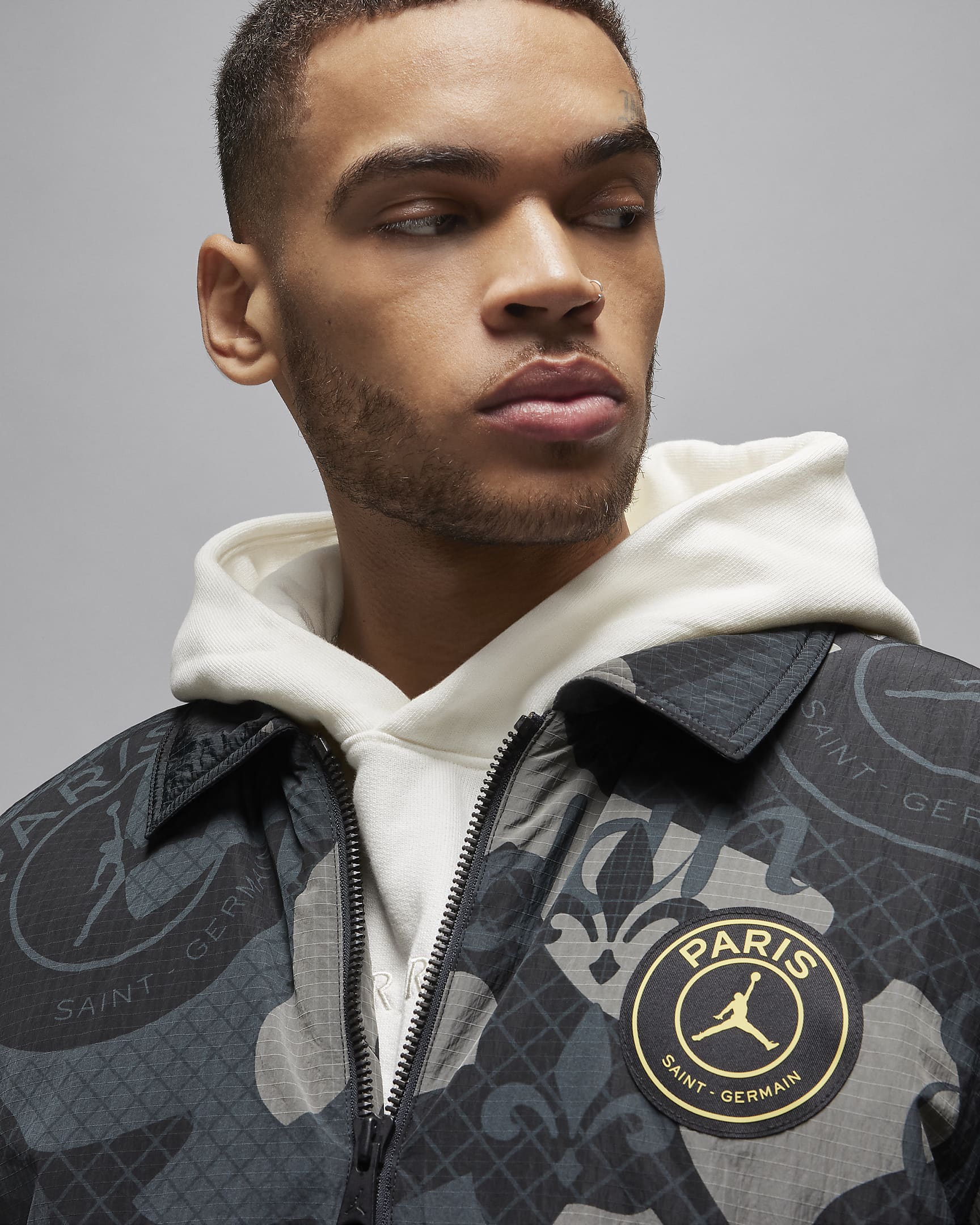 Paris SaintGermain Men's Jacket. Nike UK