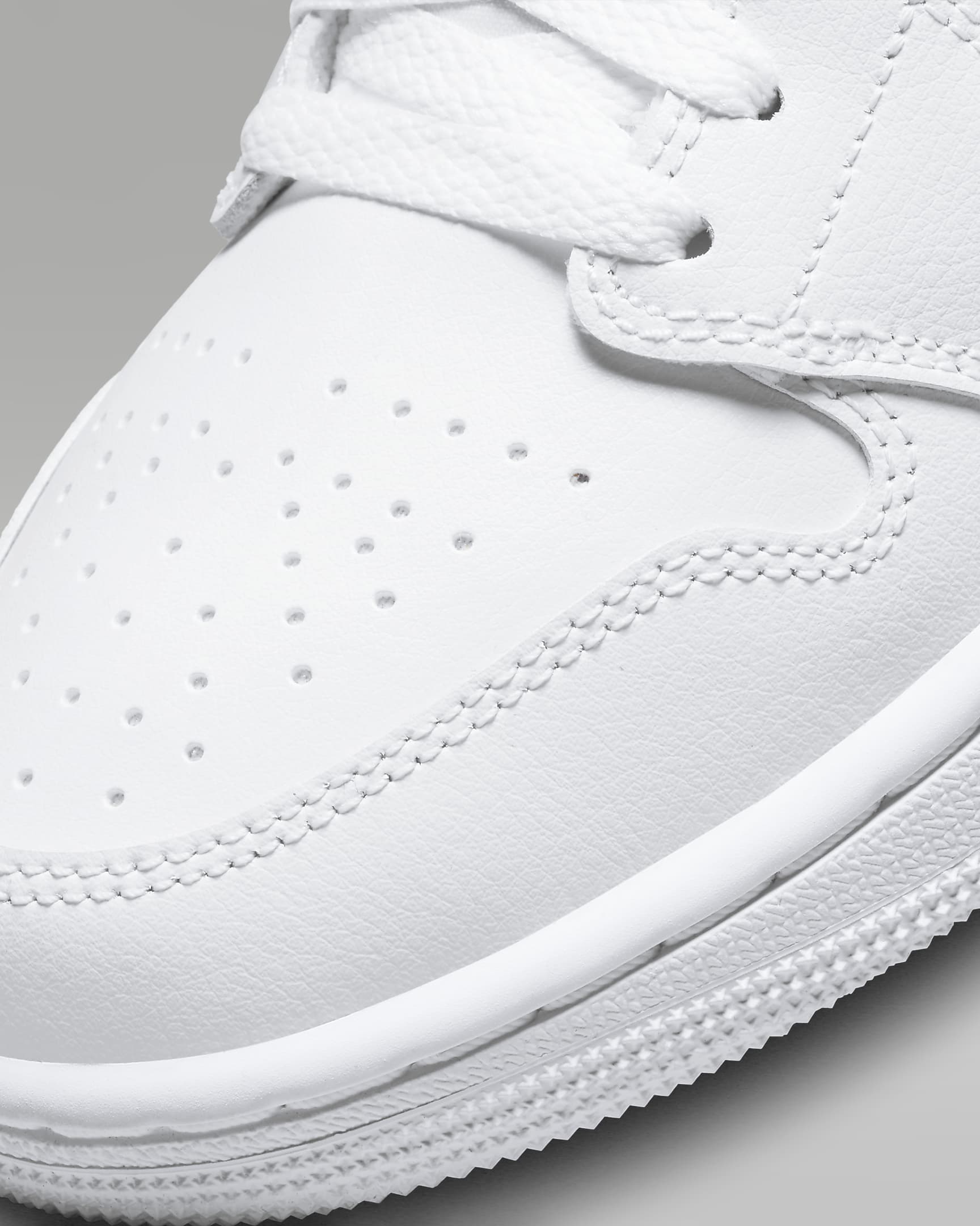 Air Jordan 1 Mid Women's Shoes - White/White/White