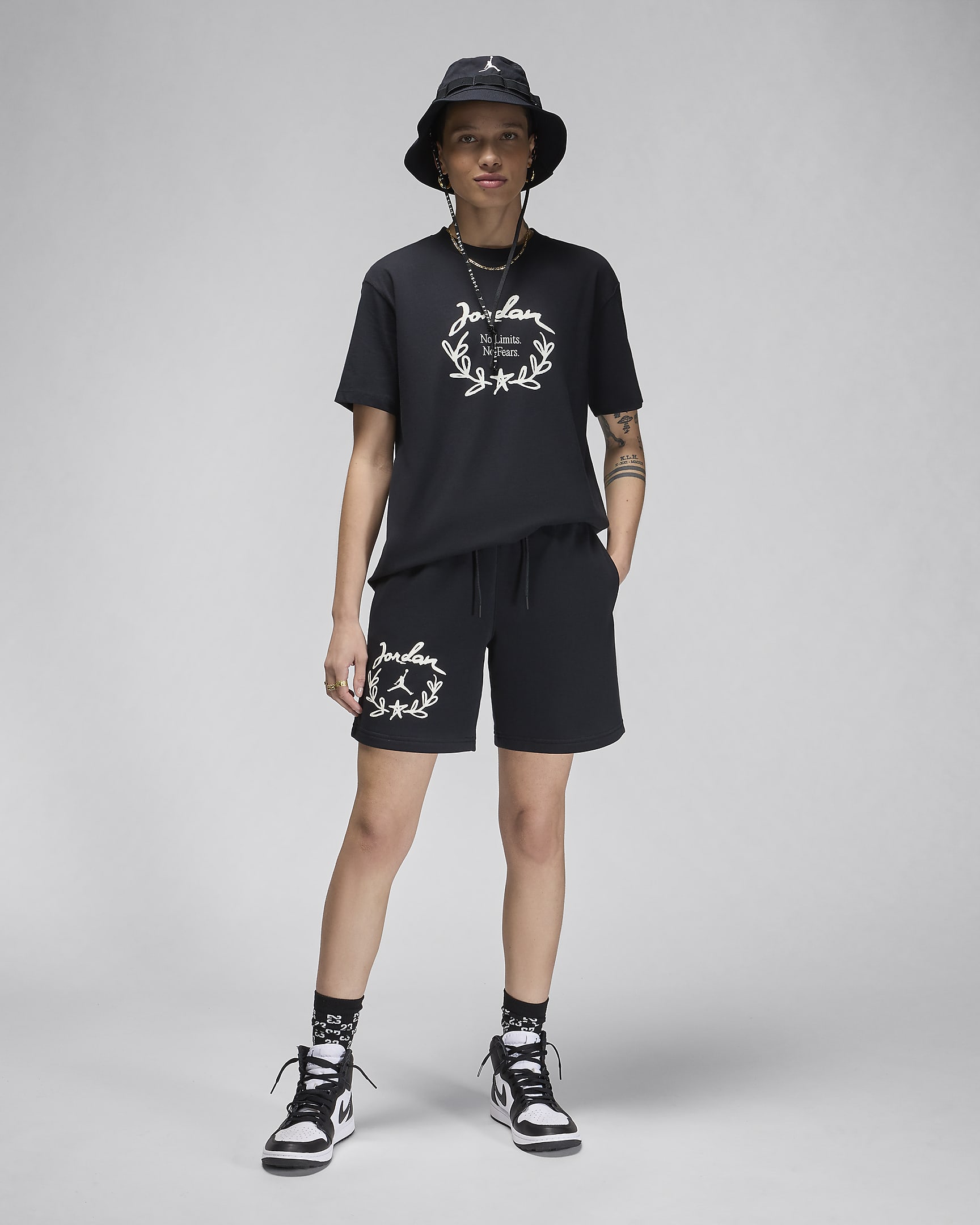 Jordan Brooklyn Fleece Women's Graphic Shorts - Black/Sail