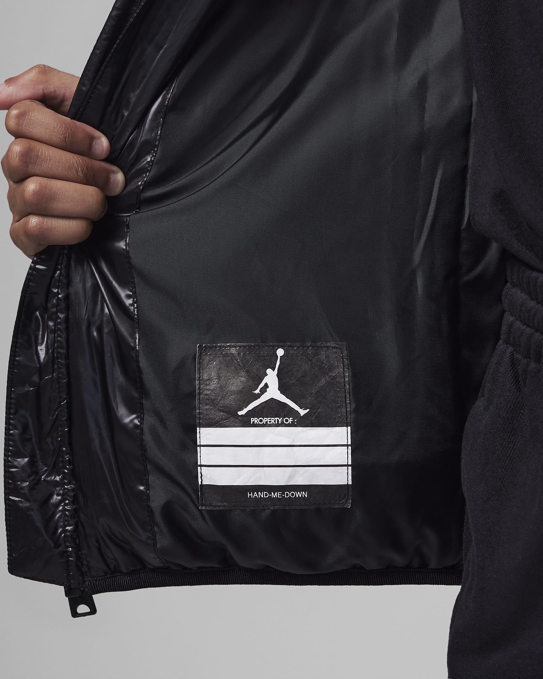 Jordan Midweight Faux Down Jacket Older Kids' Jacket. Nike CZ