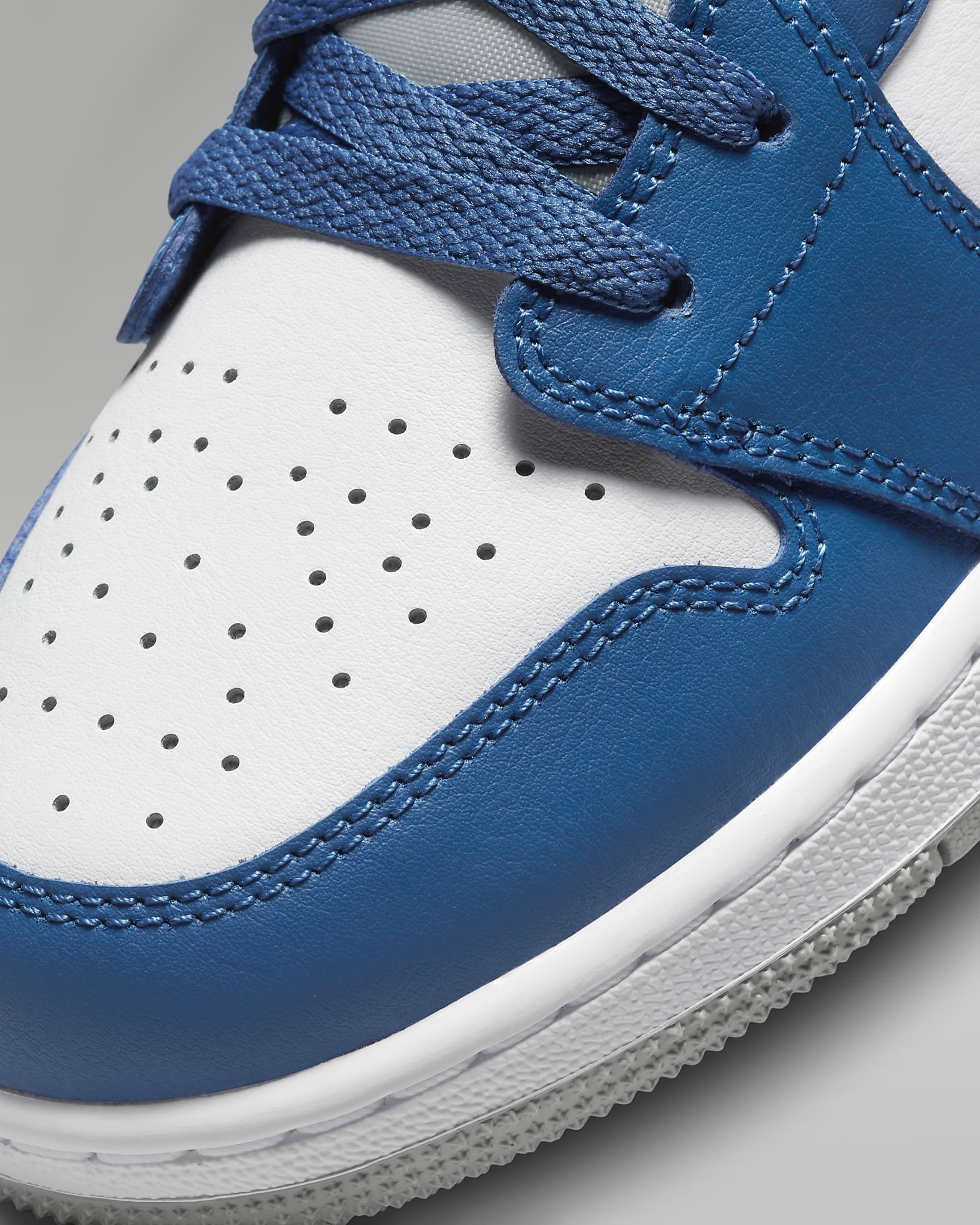 Air Jordan 1 Low Older Kids' Shoes - True Blue/White/Cement Grey