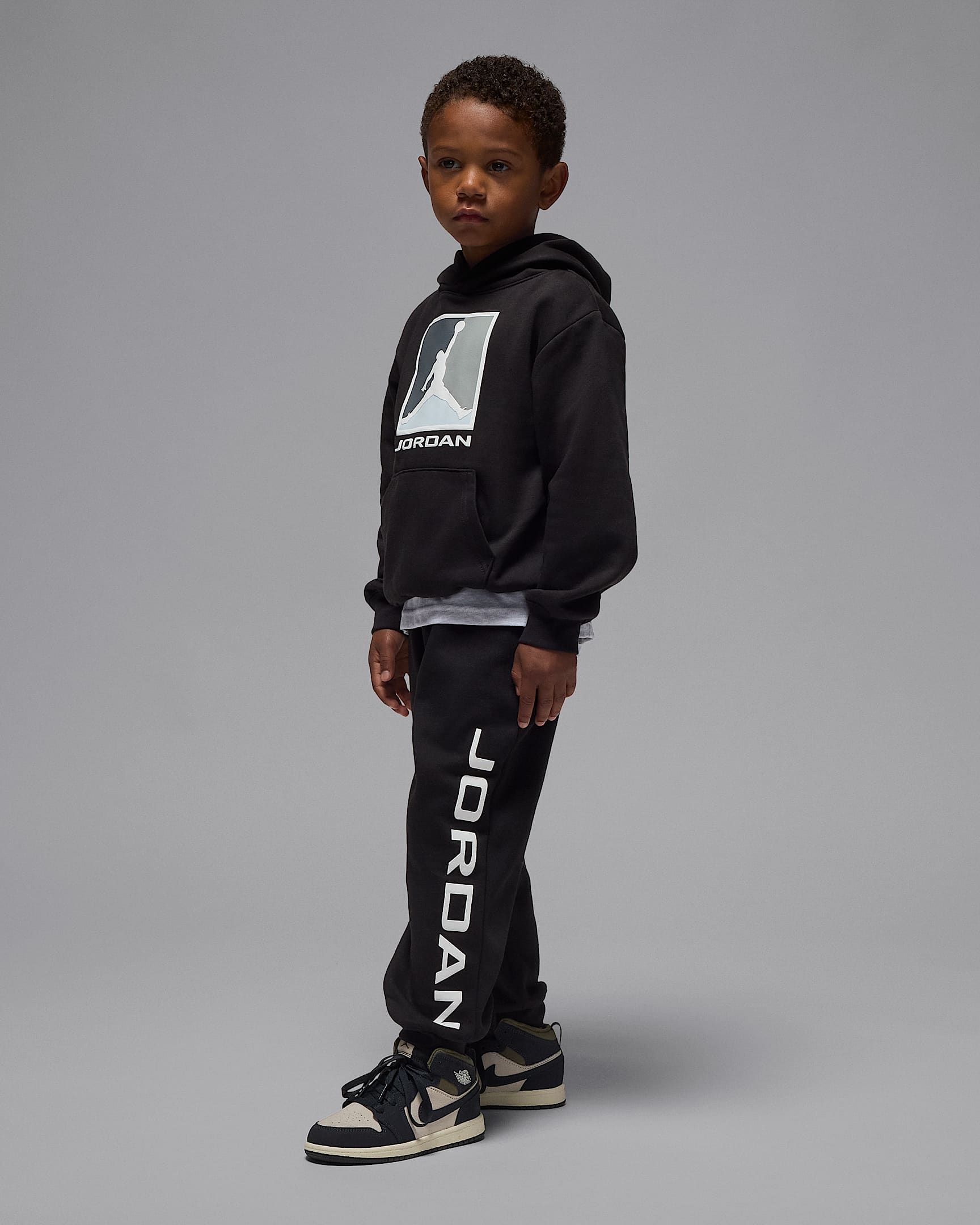 Conjunto de duas peças com hoodie Baseline em lã cardada Jordan Essentials para criança - Preto