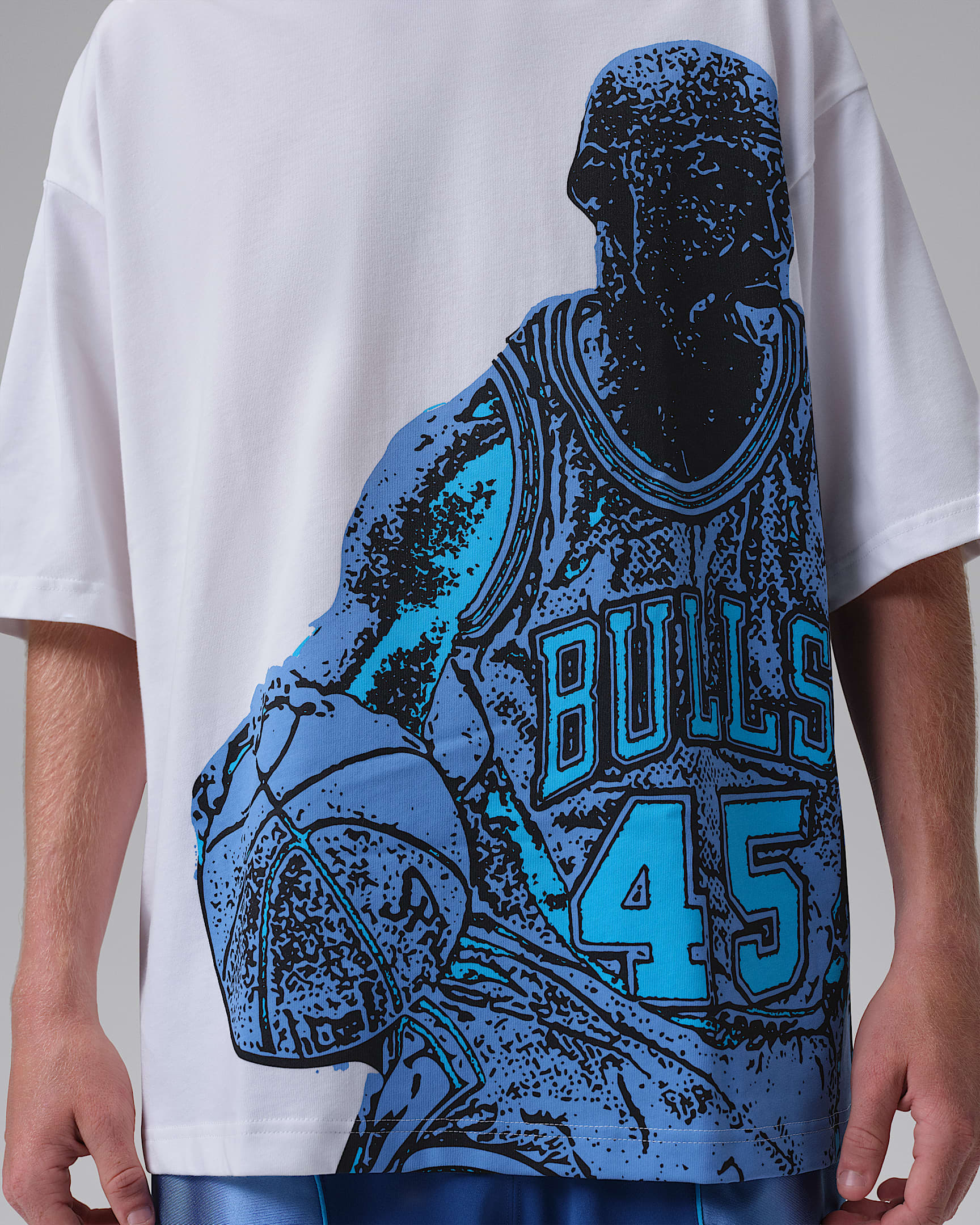 Jordan Sport Men's Dri-FIT Graphic T-Shirt - White/Blue Beyond