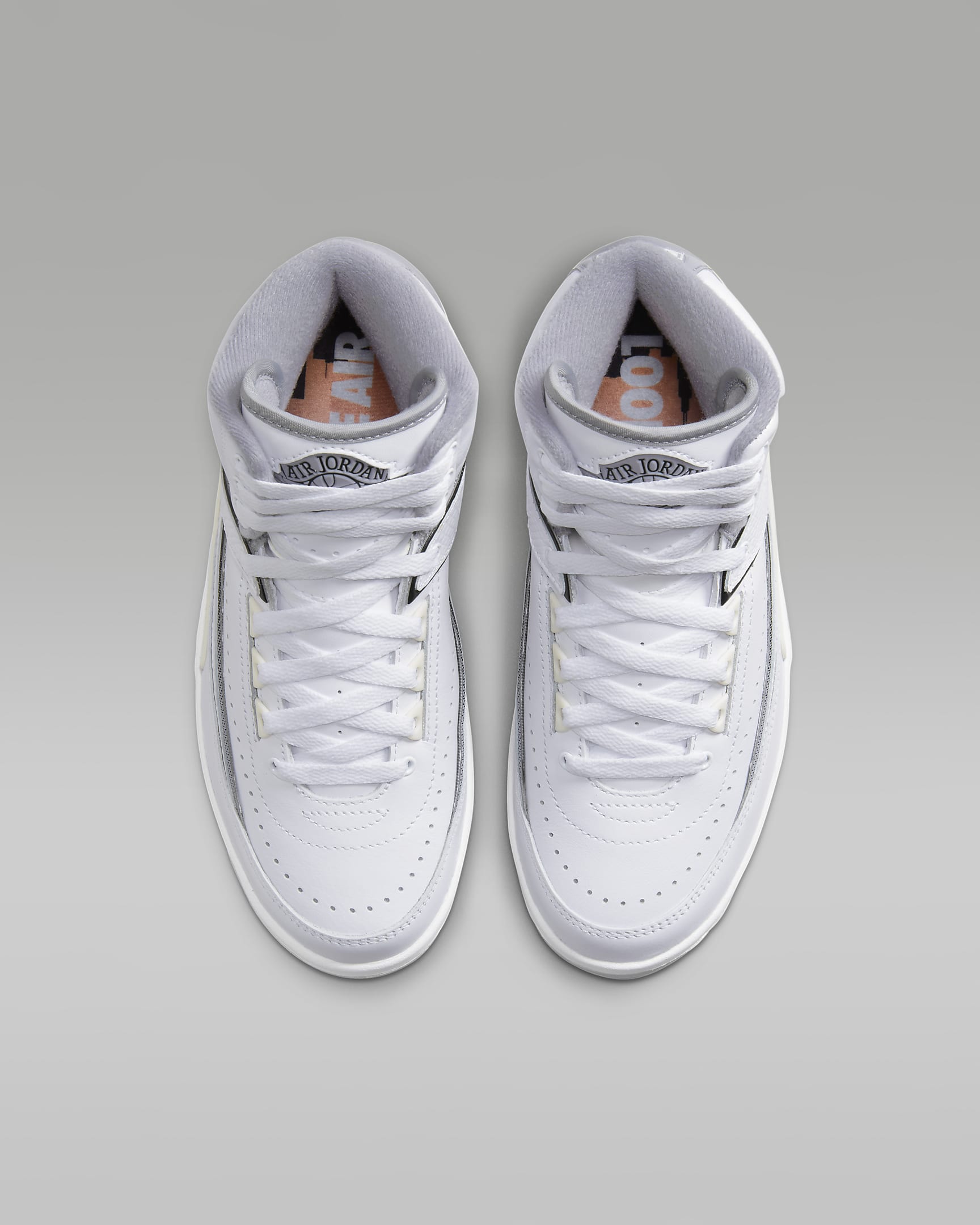 Air Jordan 2 Retro Older Kids' Shoes. Nike AT