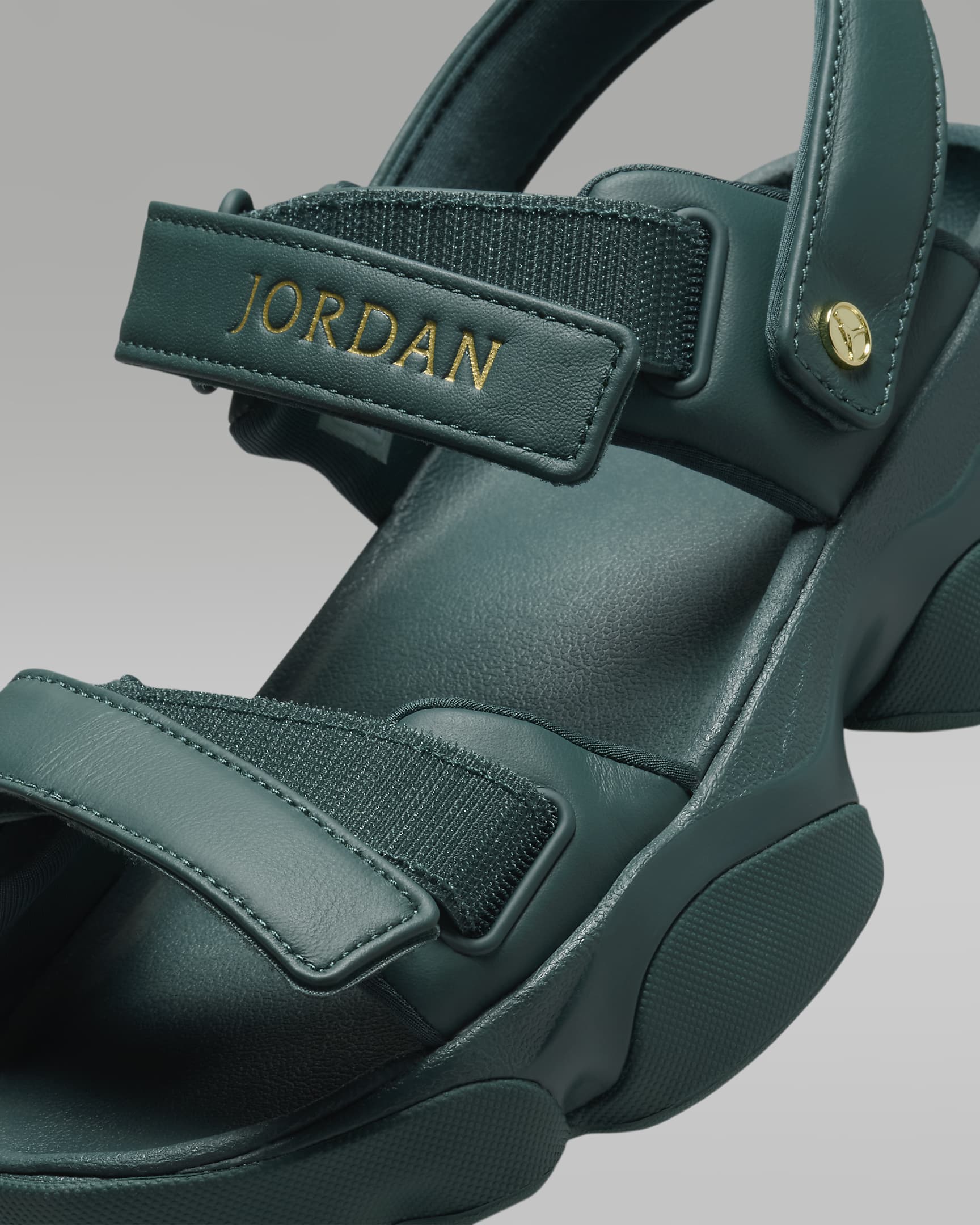 womens jordan sandals