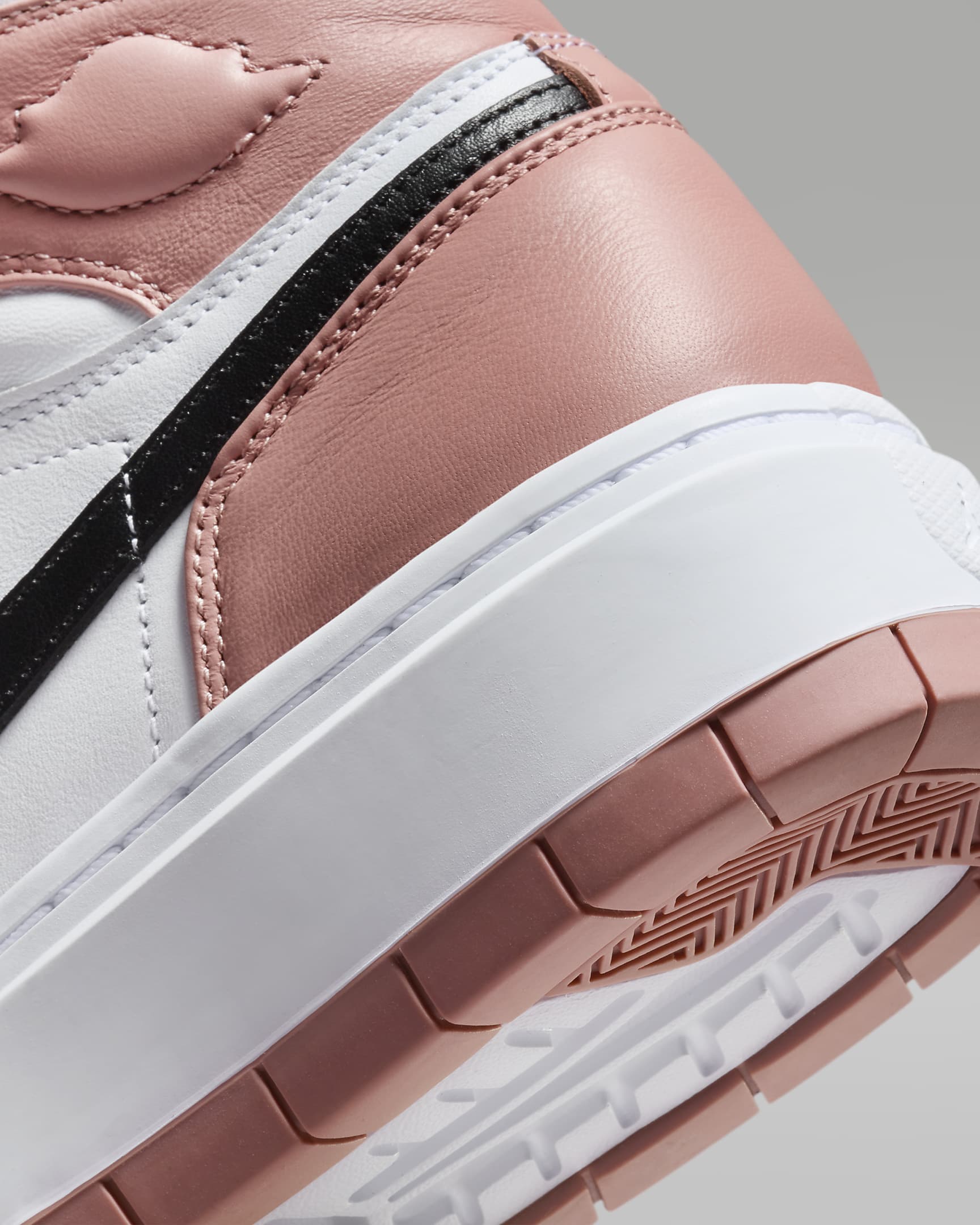 Air Jordan 1 Elevate High Women's Shoes. Nike LU