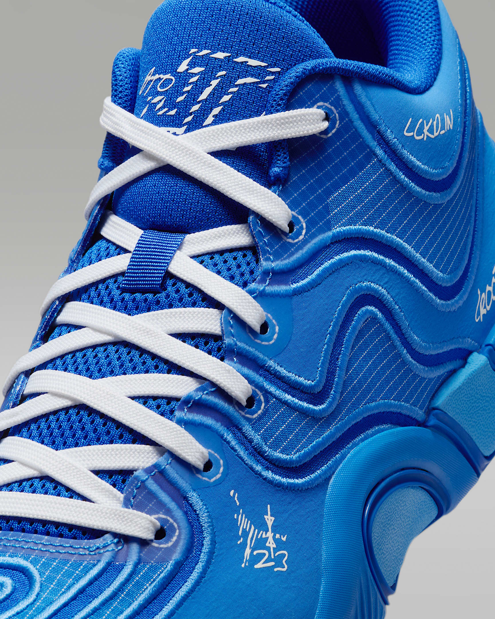 Tatum 3 PF Basketball Shoes. Nike VN