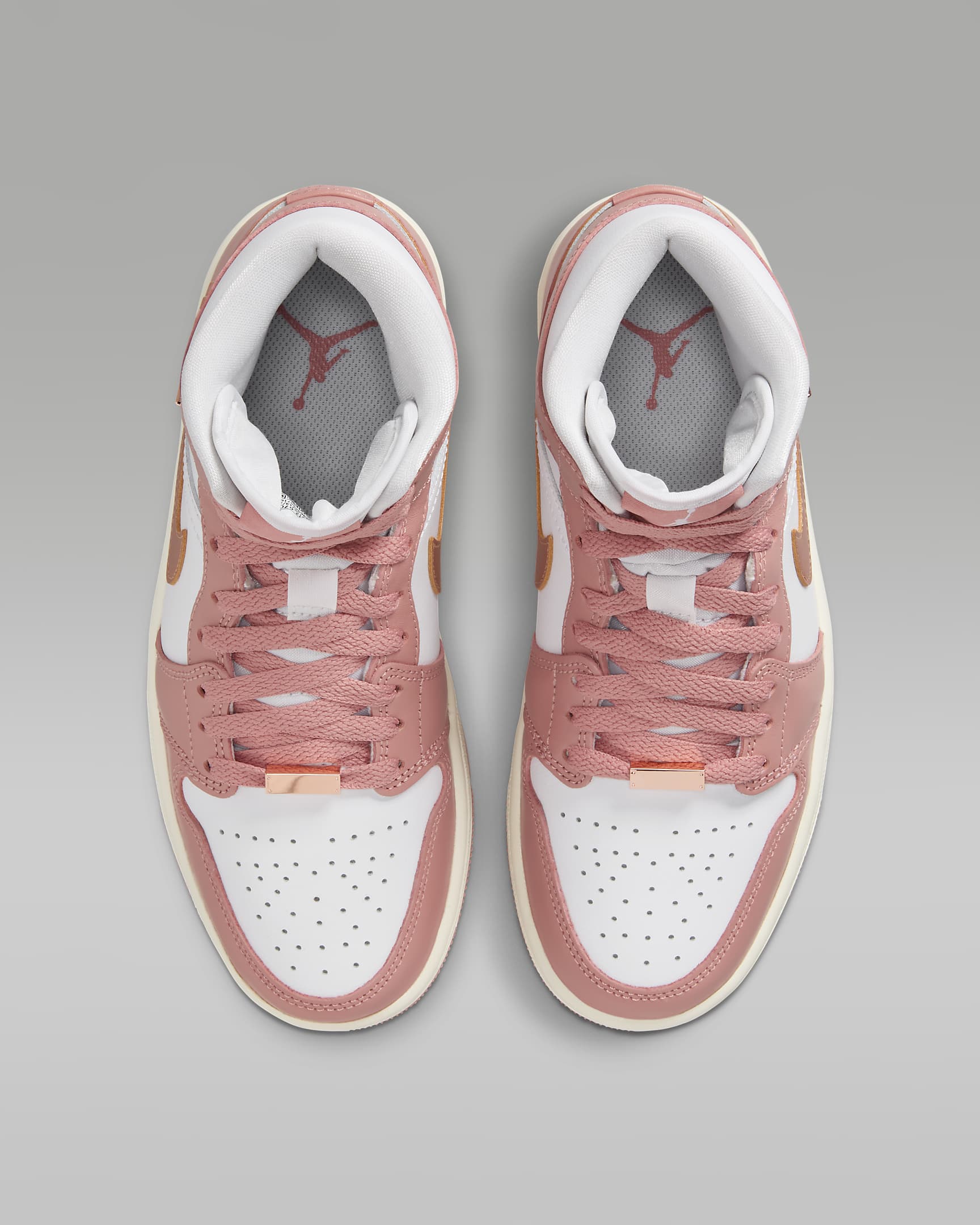 Chaussure Air Jordan 1 Mid SE pour femme. Nike CH