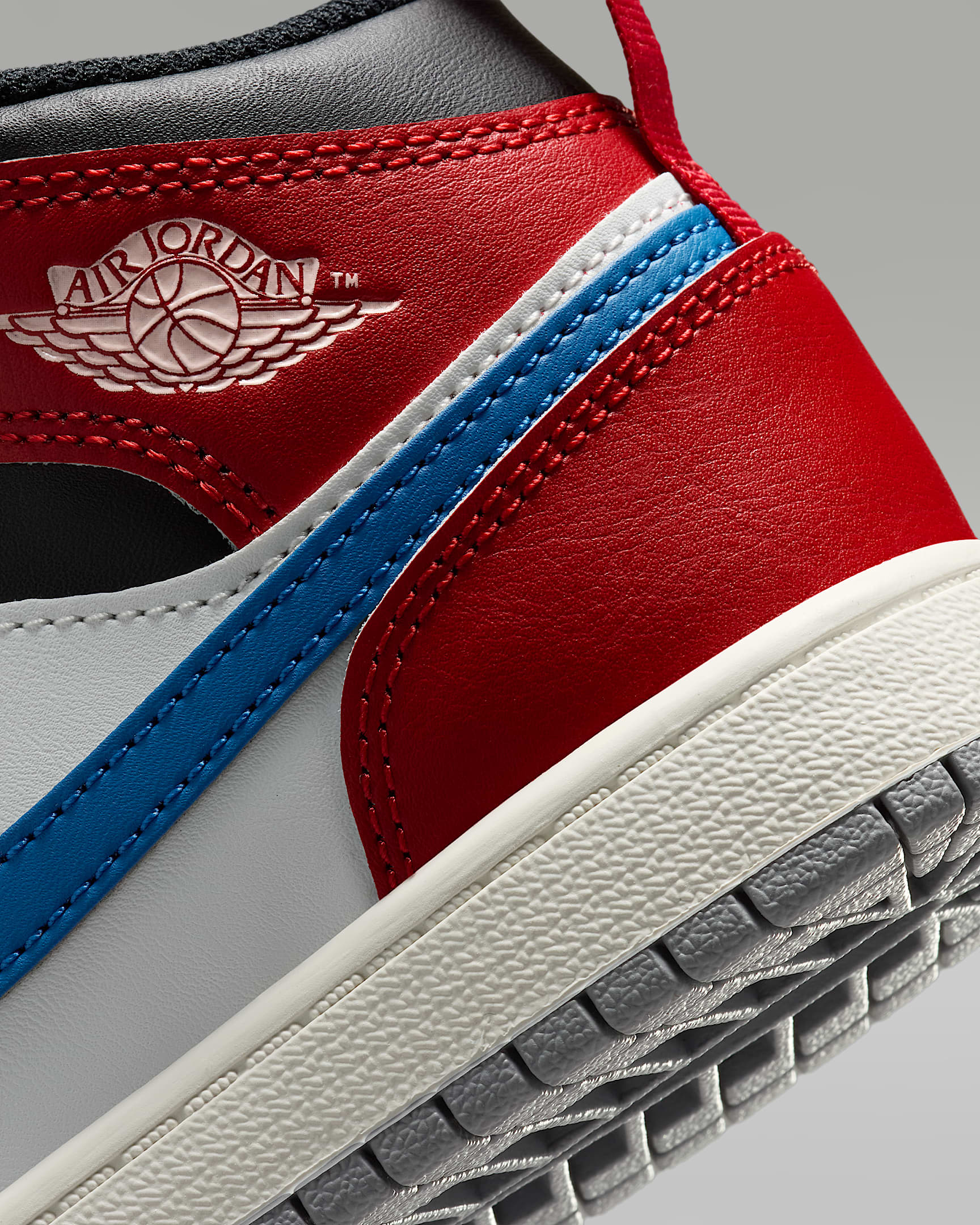 Jordan 1 Mid Younger Kids' Shoes - True Blue/Varsity Red/Black/Summit White