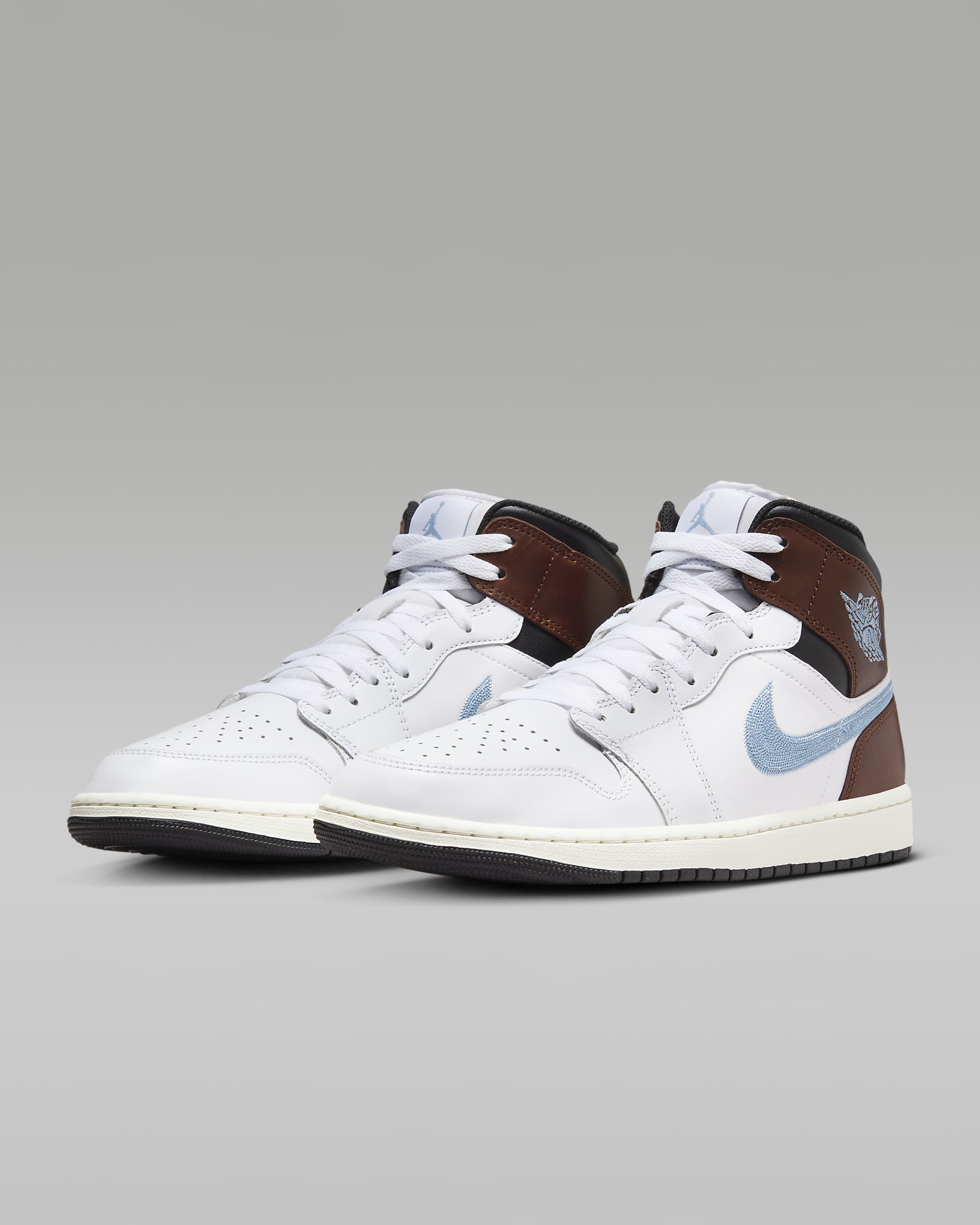 Air Jordan 1 Mid SE Men's Shoes - White/Black/Sail/Blue Grey