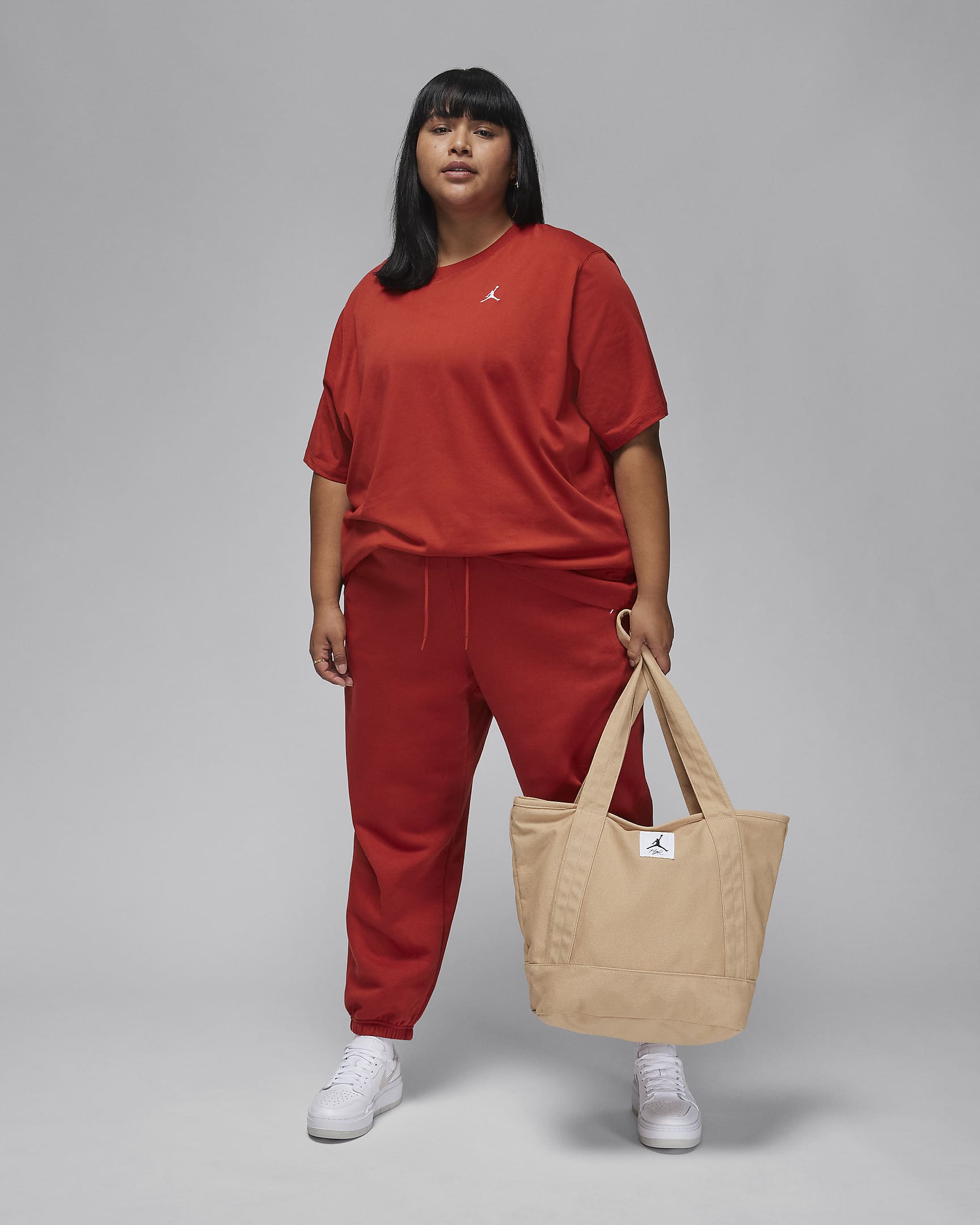 Jordan Essentials Women's Girlfriend T-Shirt (Plus Size). Nike CZ