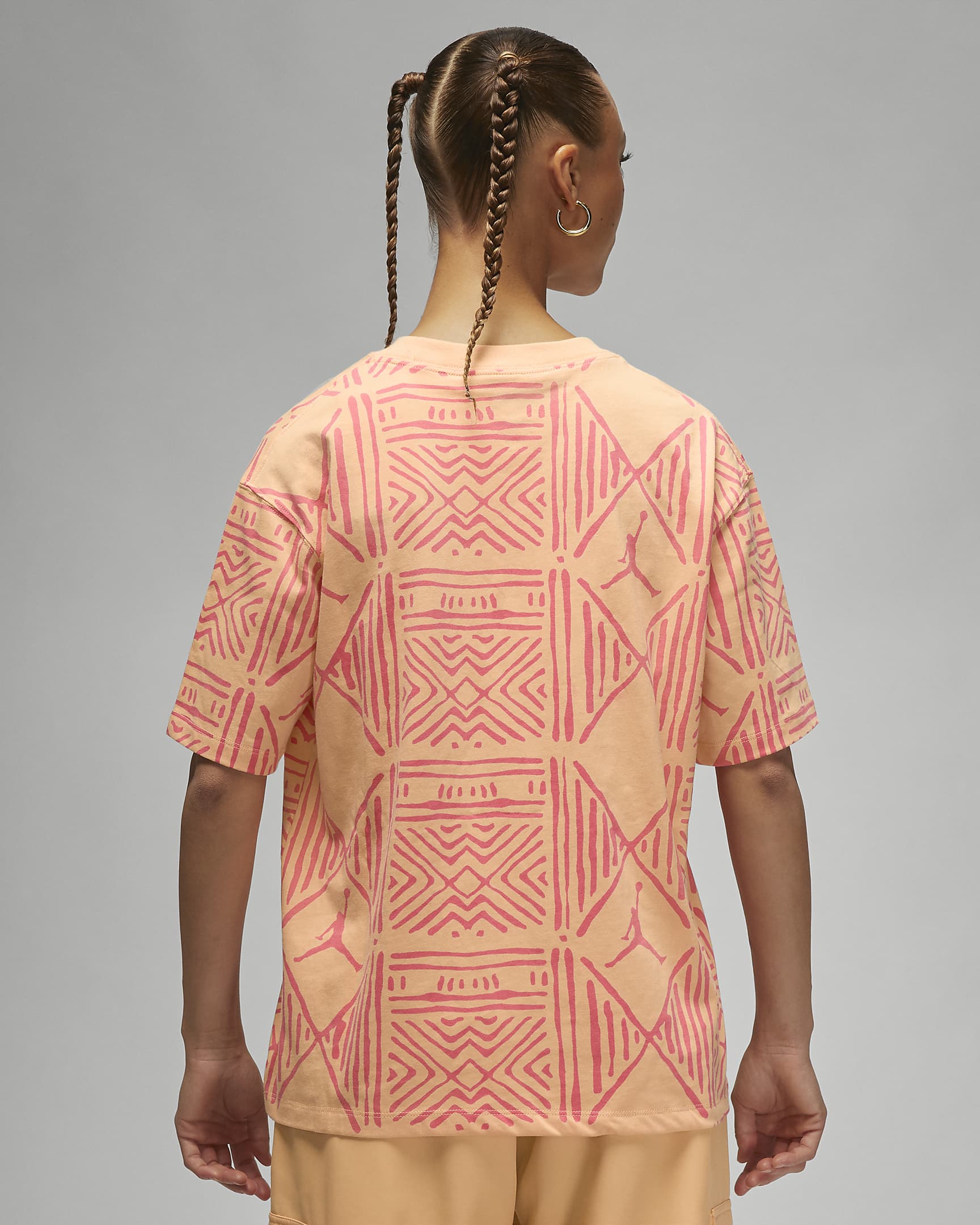 Jordan Women's TShirt. Nike LU