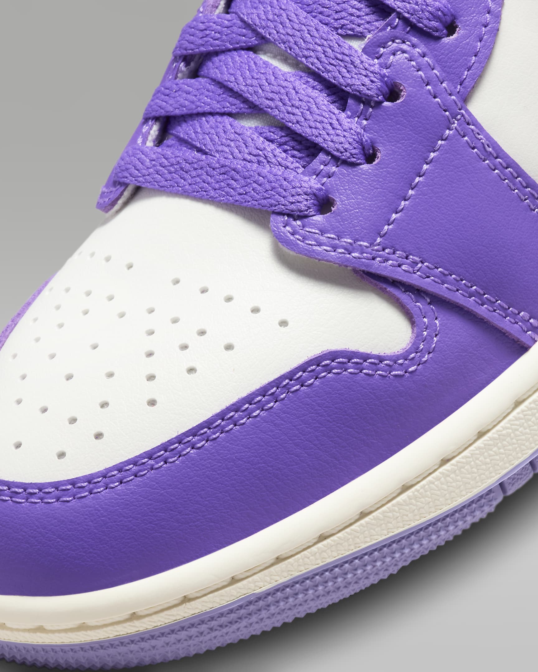 Air Jordan 1 Mid Women's Shoes - Action Grape/Sail/Sky J Light Purple