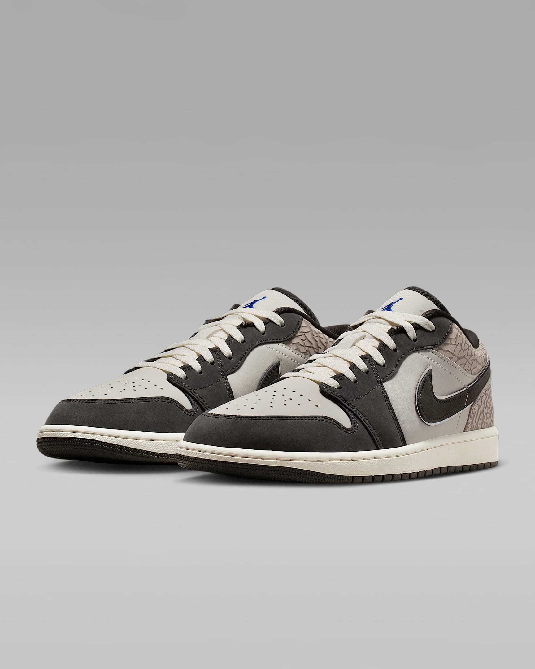 Air Jordan 1 Low SE Men's Shoes - Sail/Deep Pewter/Gamma Grey/Game Royal