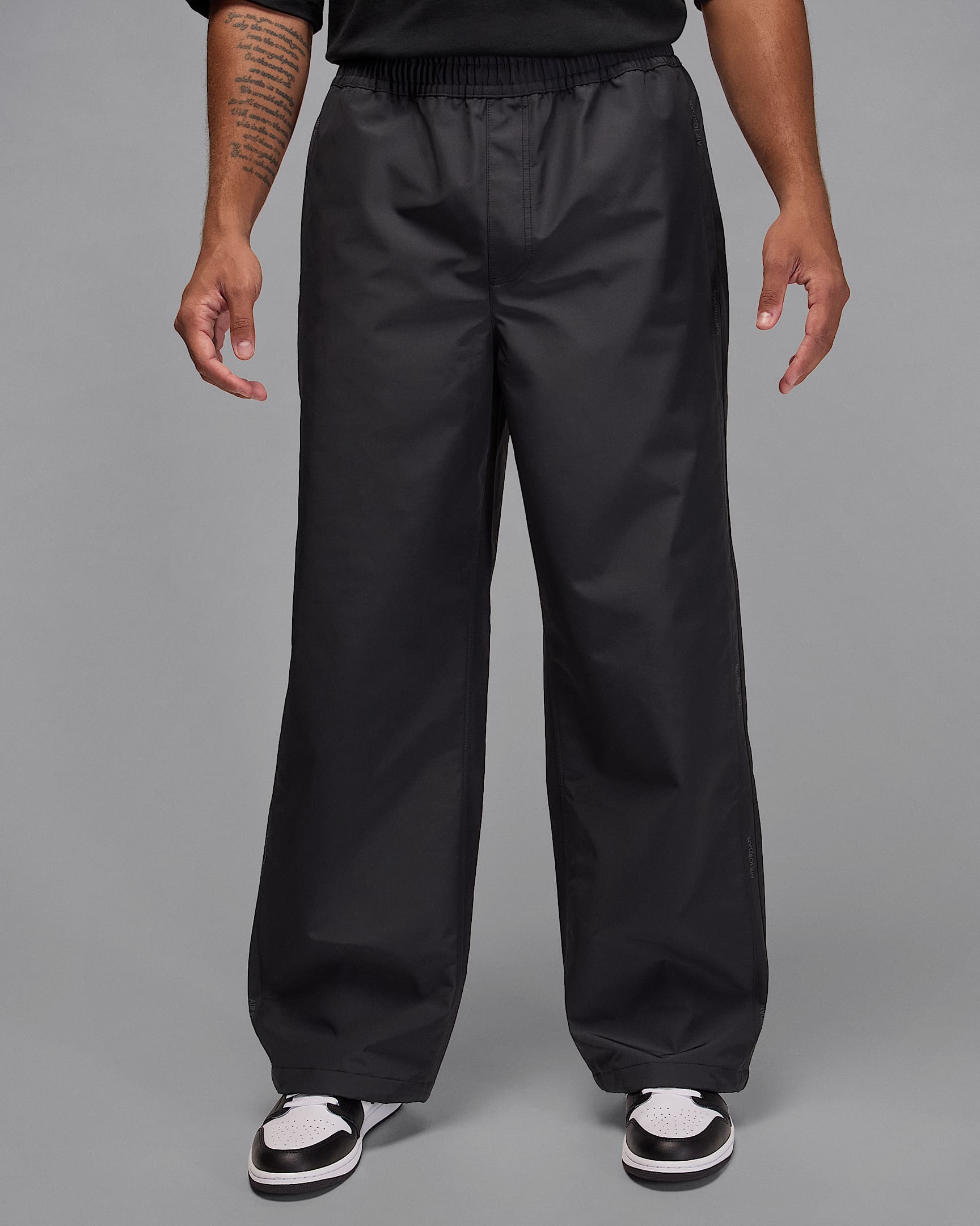 Air Jordan Men's Tracksuit Bottoms - Off-Noir