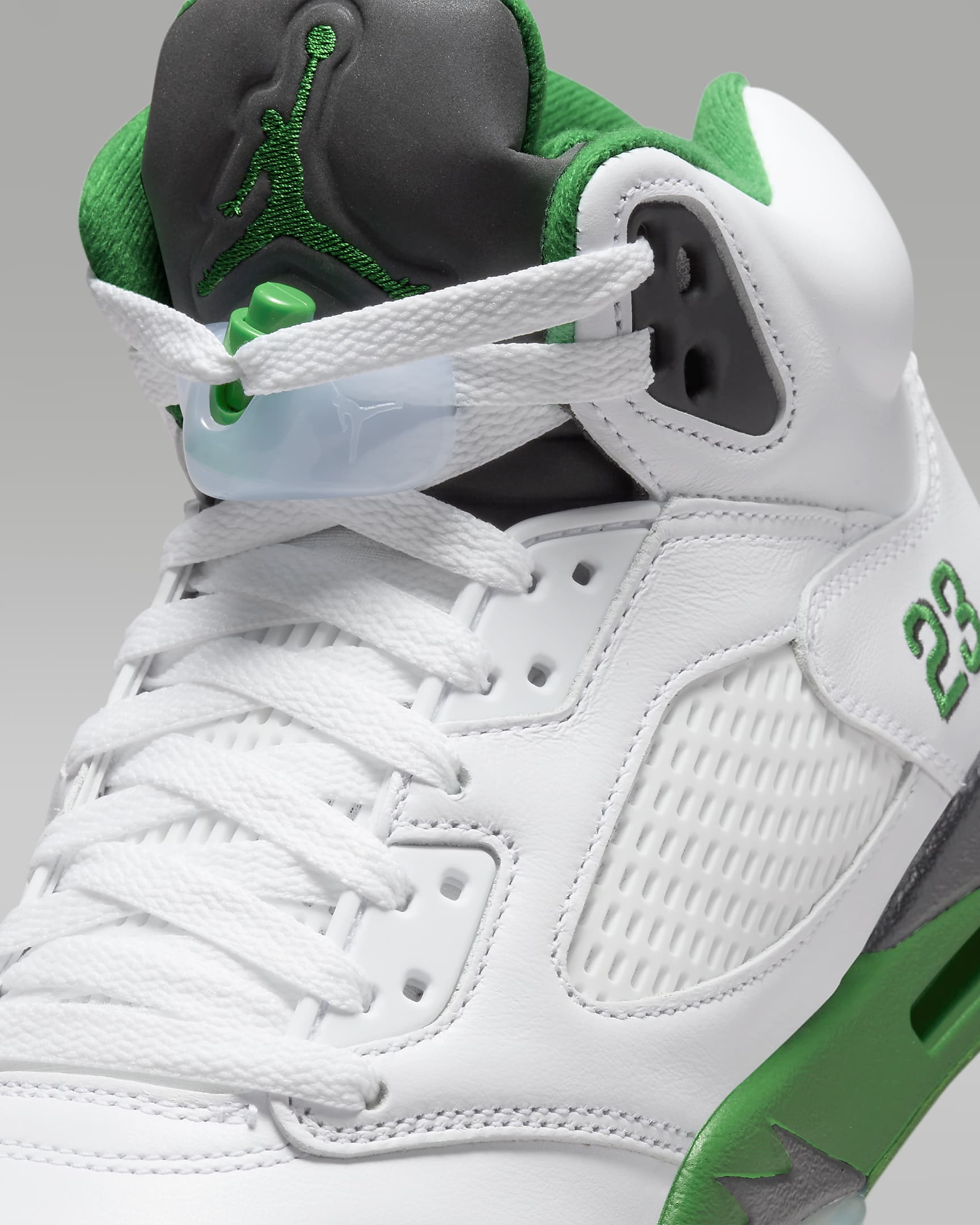 รองเท้าผู้หญิง Air Jordan 5 Retro "Lucky Green" - ขาว/ดำ/Ice Blue/Lucky Green