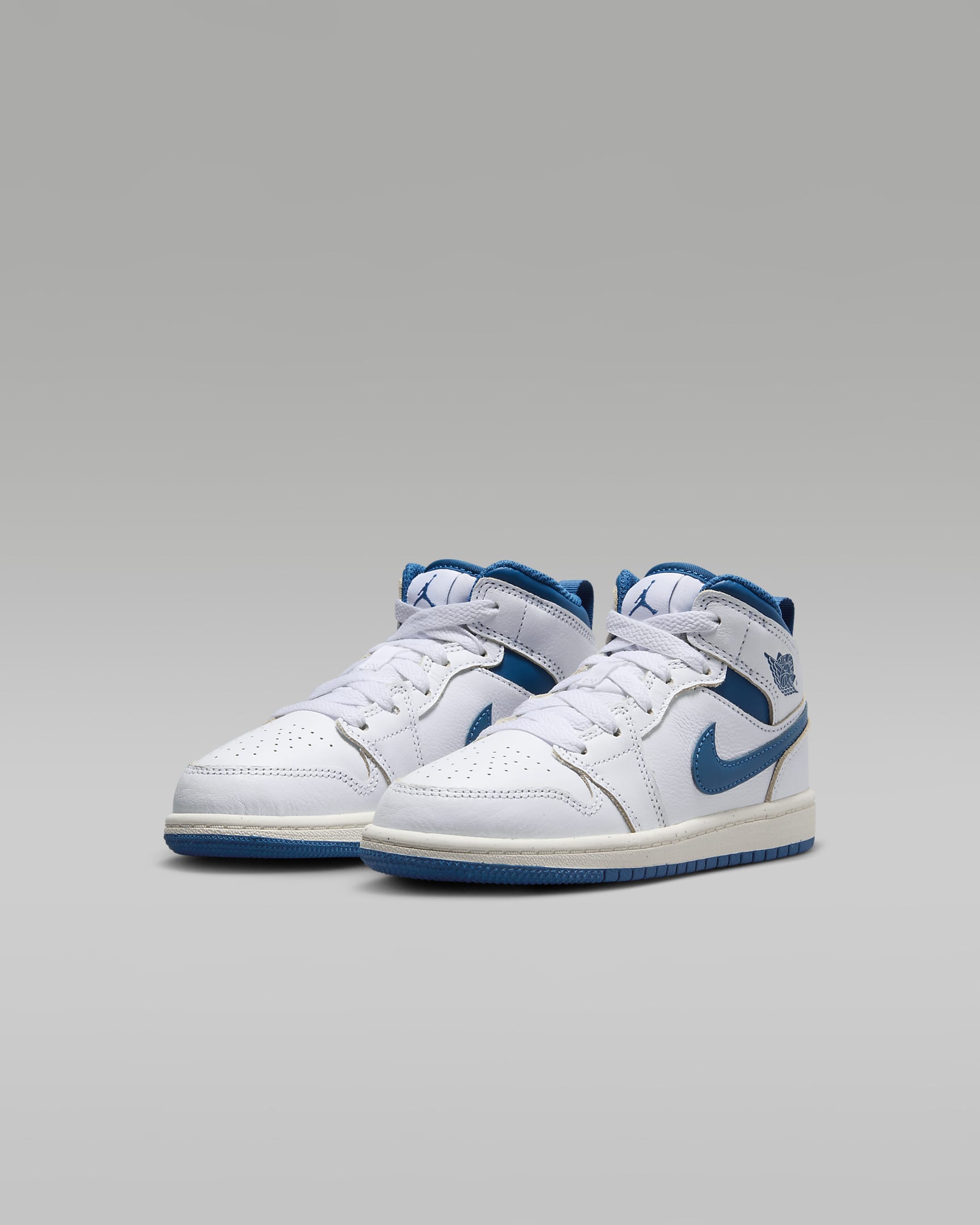 Jordan 1 Mid SE Younger Kids' Shoes - White/Sail/Industrial Blue