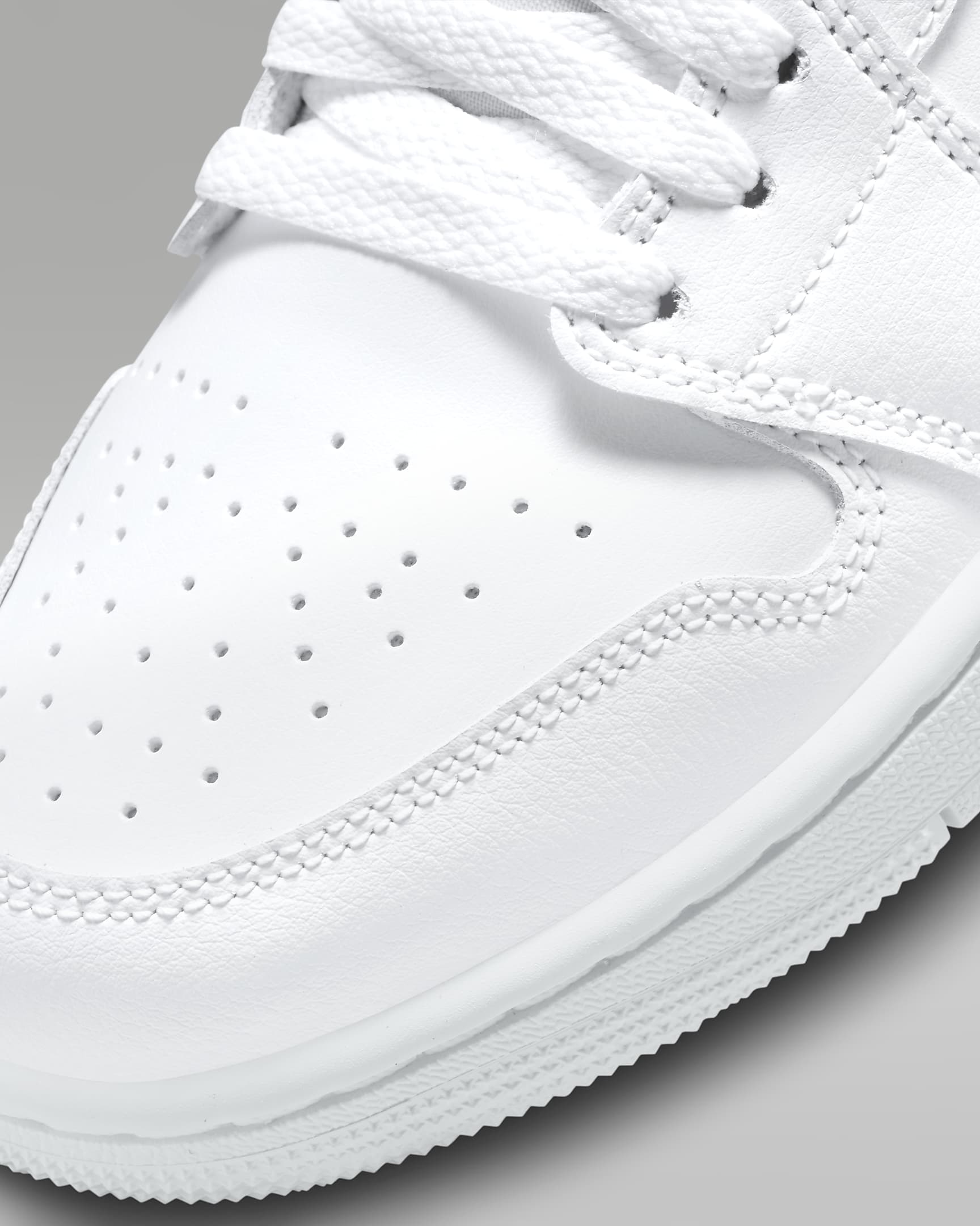 Air Jordan 1 Low Women's Shoes - White/White/White