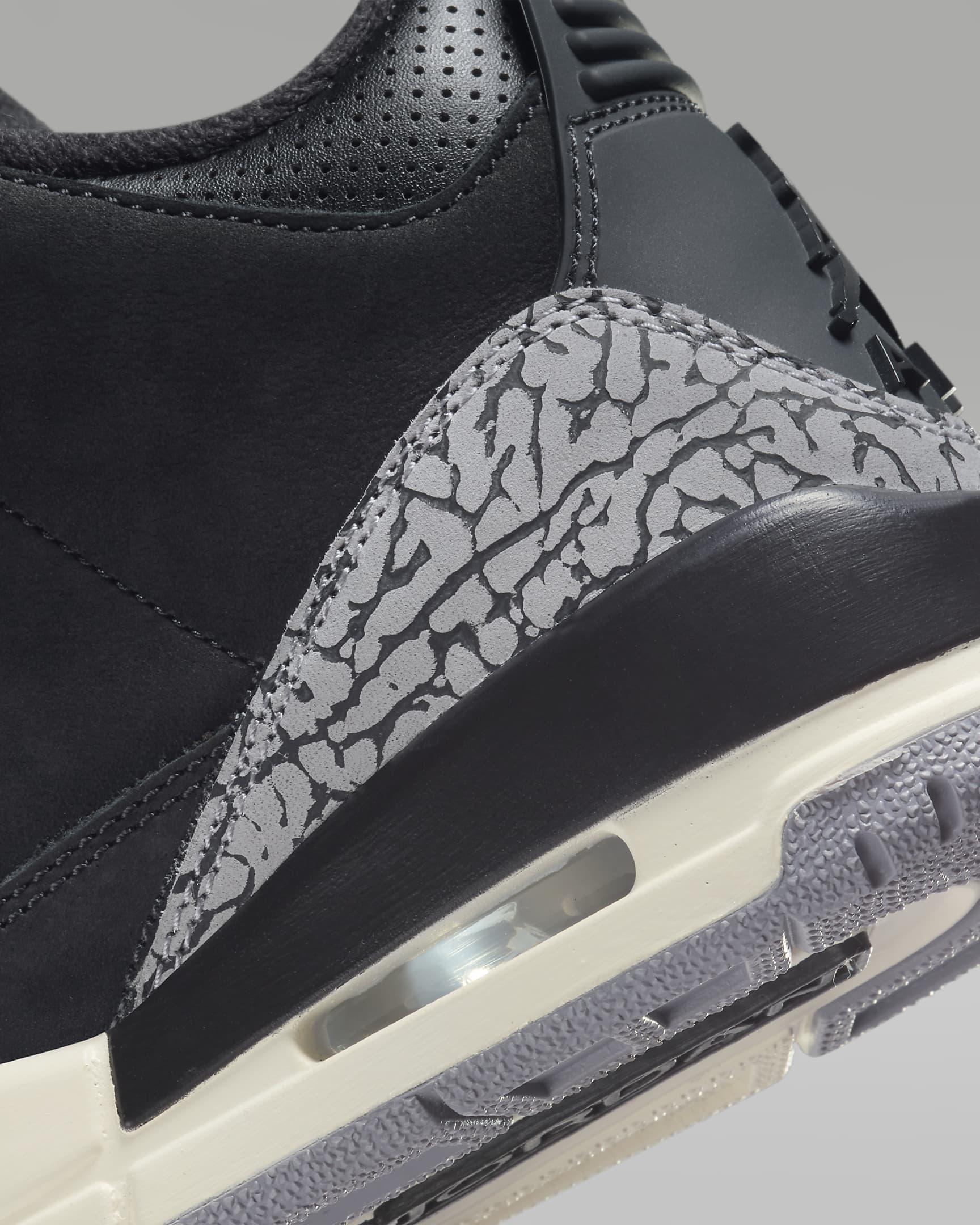 Air Jordan 3 'OffNoir' Women's Shoes. Nike LU