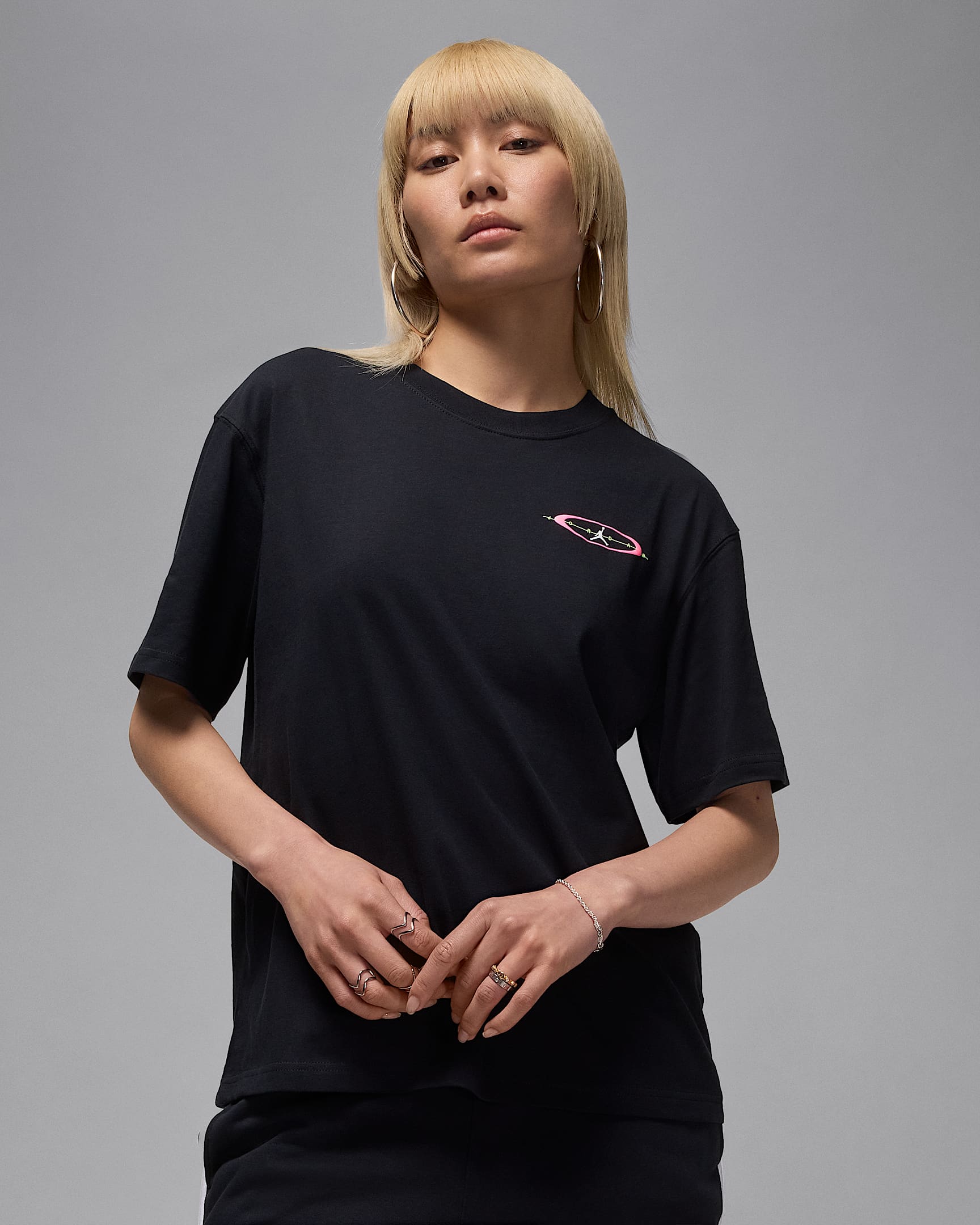 Jordan Brooklyn Women's Graphic T-Shirt - Black/Digital Pink/White
