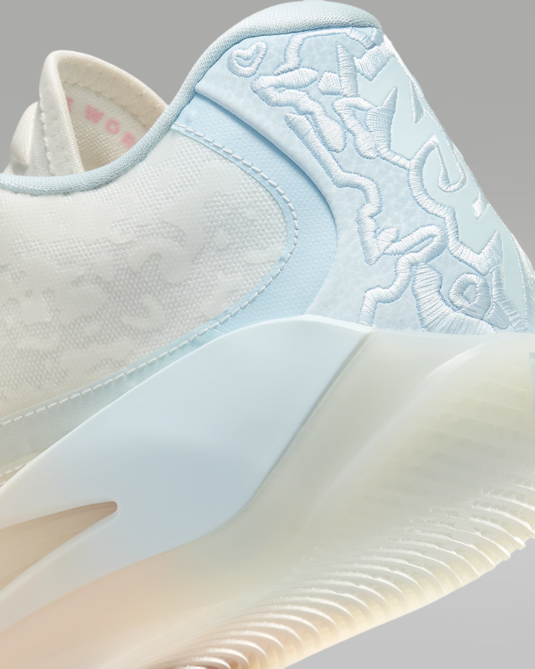 Zion 3 "Rising" Basketball Shoes - Bleached Coral/Pale Ivory/Glacier Blue/Crimson Tint